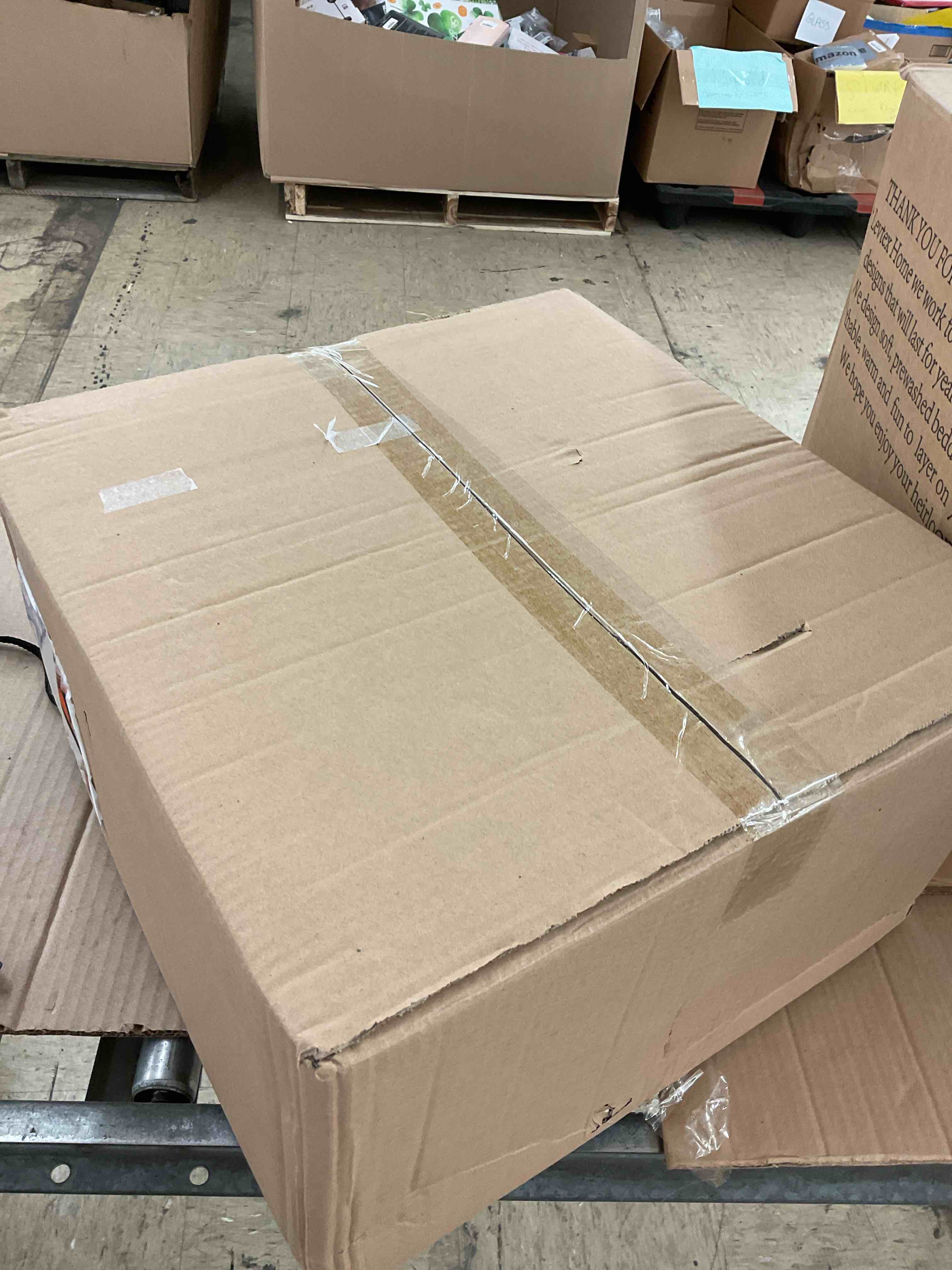 https://s3.amazonaws.com/lotting-images-prod/BoxBids/BXB0504421_1779216831980.jpeg