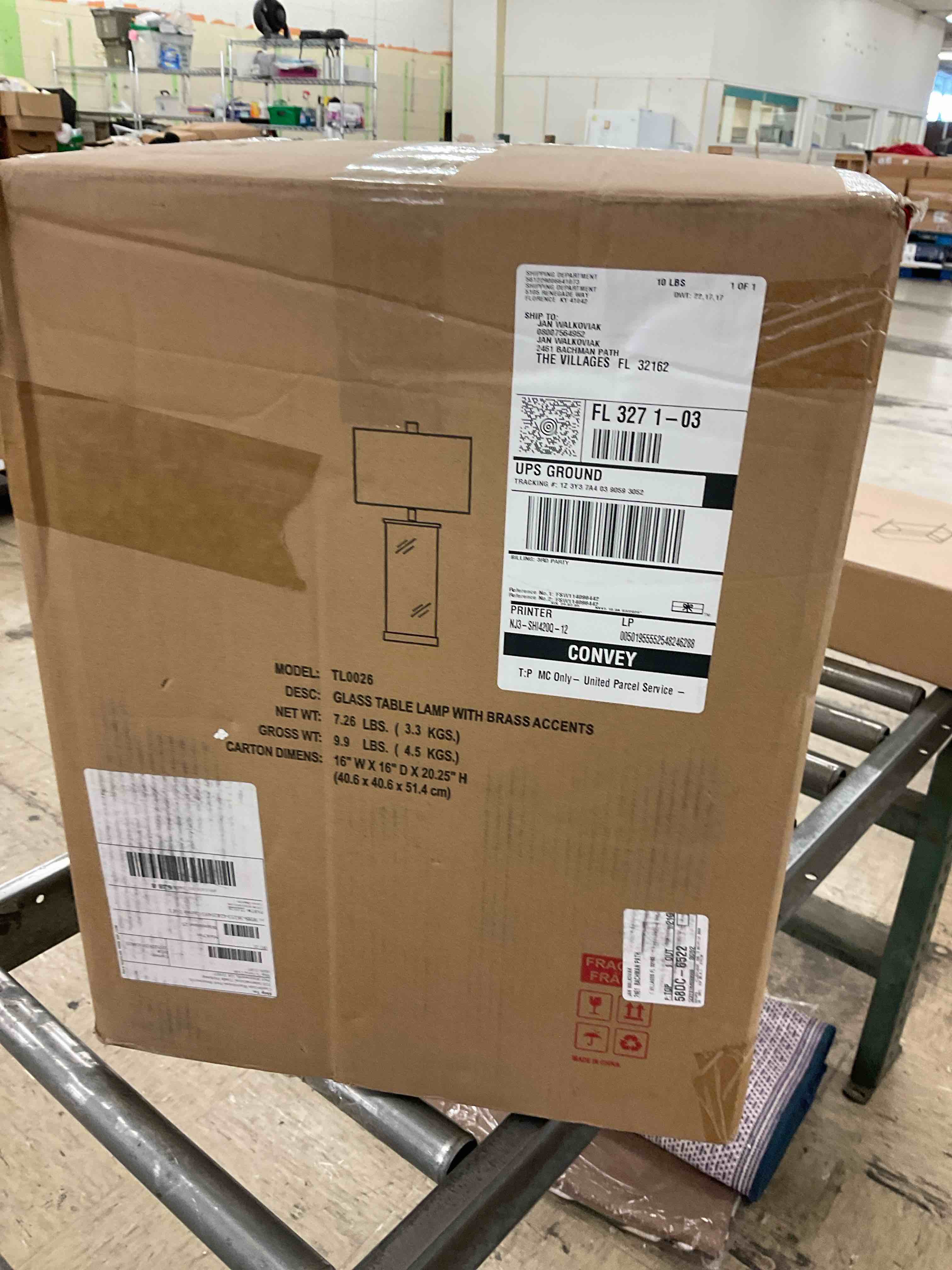 https://s3.amazonaws.com/lotting-images-prod/BoxBids/BXB0504439_1779282935624.jpeg