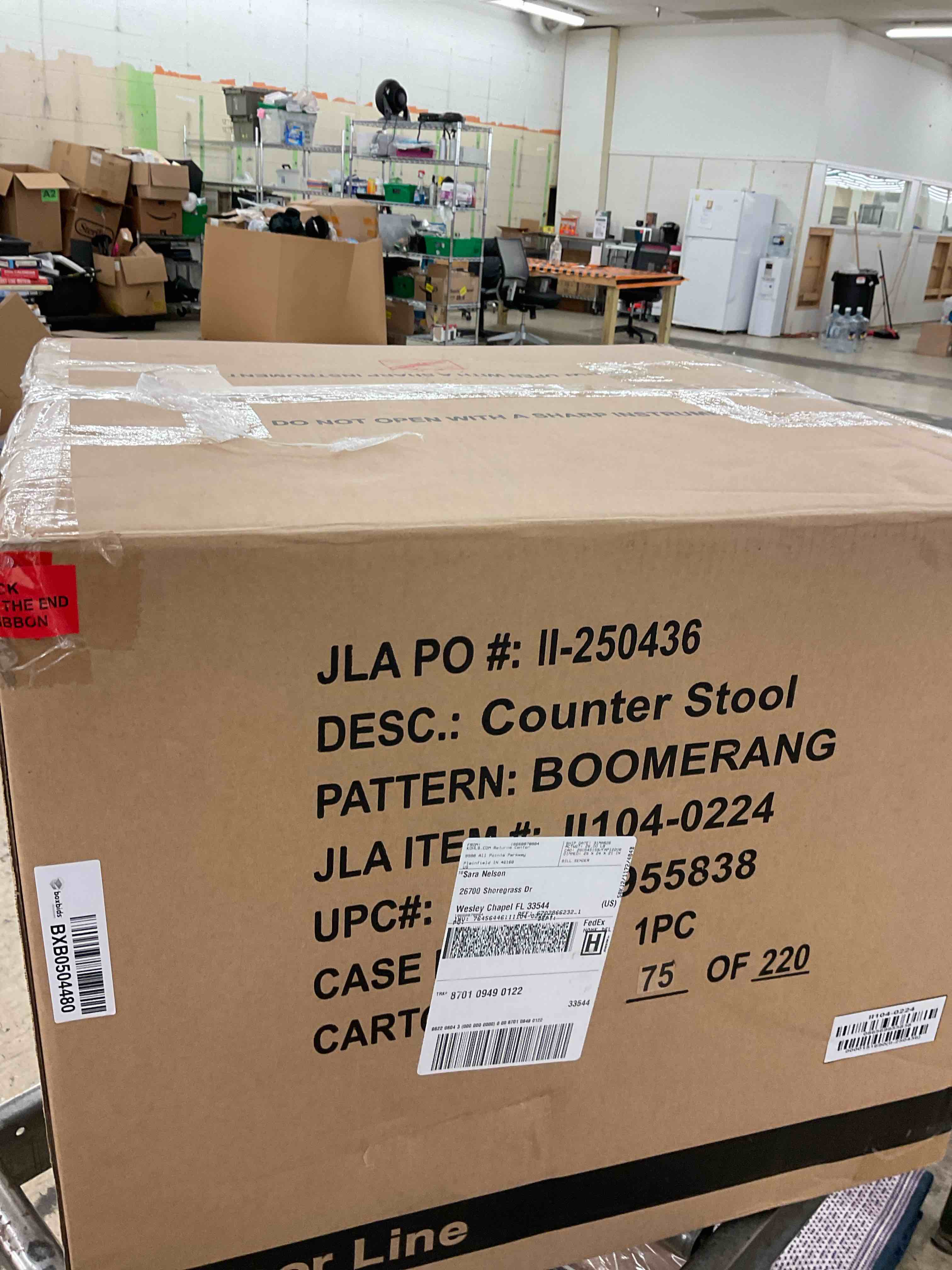 https://s3.amazonaws.com/lotting-images-prod/BoxBids/BXB0504480_1779301164381.jpeg