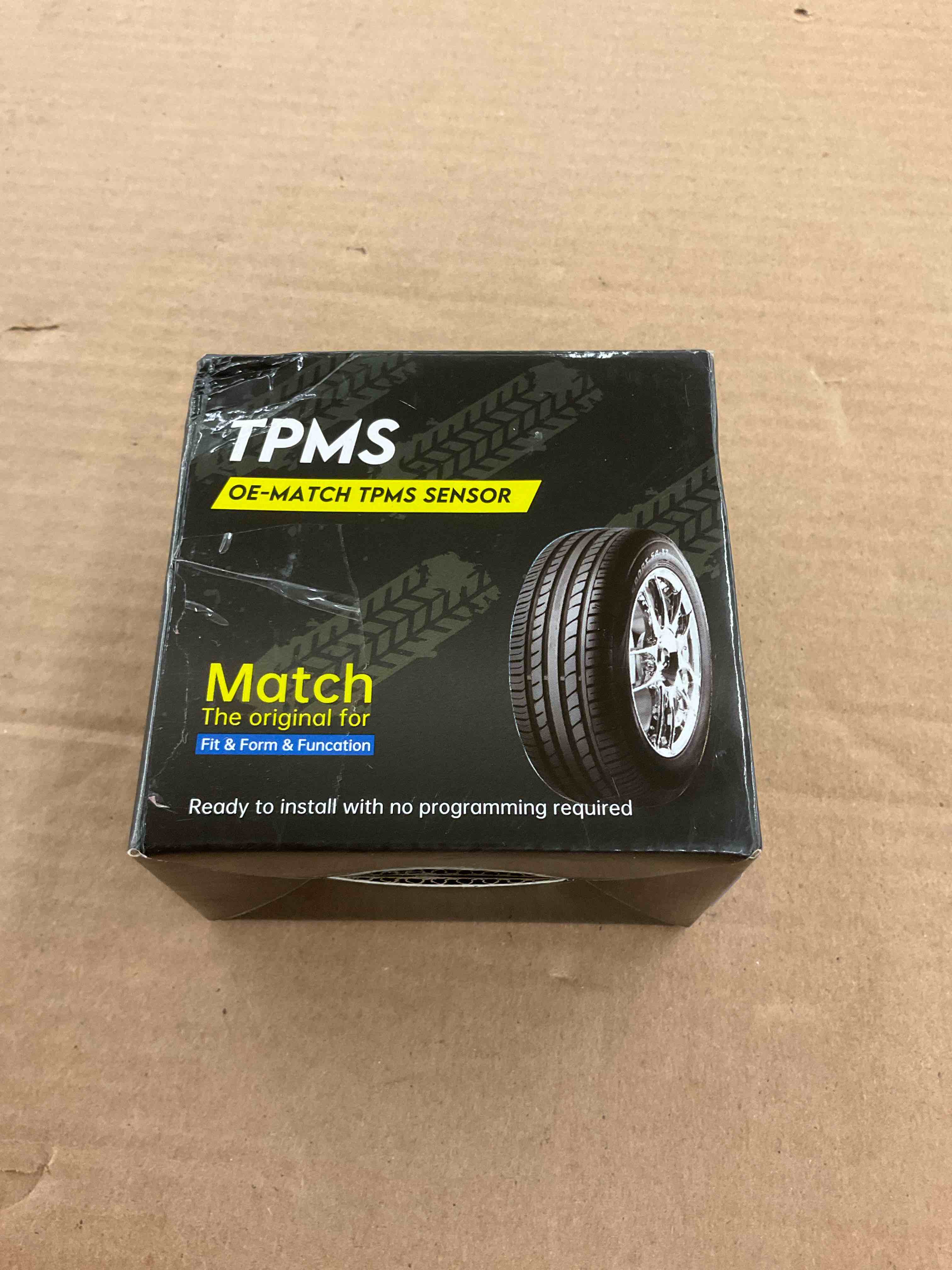 https://s3.amazonaws.com/lotting-images-prod/BoxBids/BXB0504777_1779136290289.jpeg