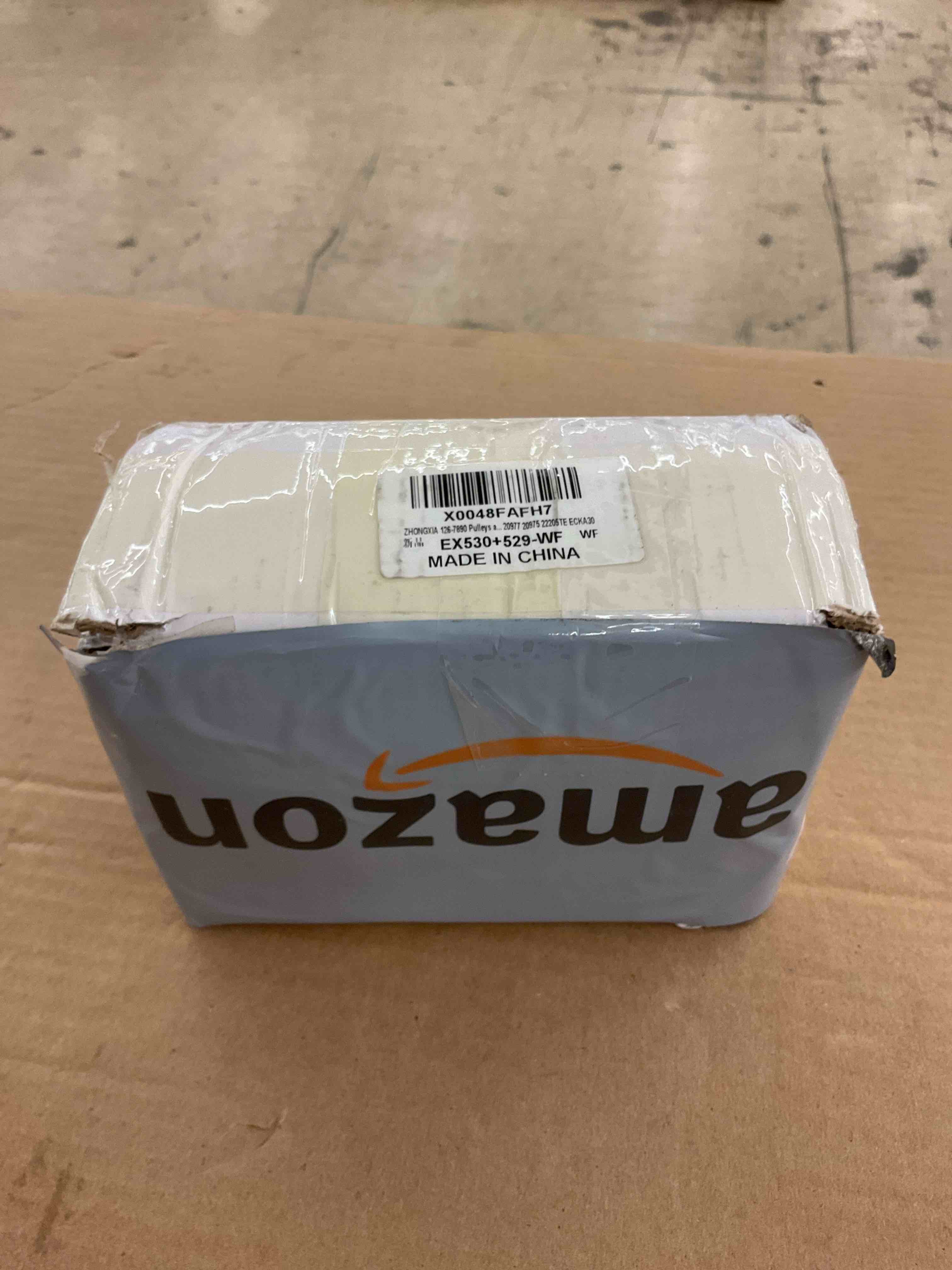 https://s3.amazonaws.com/lotting-images-prod/BoxBids/BXB0504778_1779136419480.jpeg
