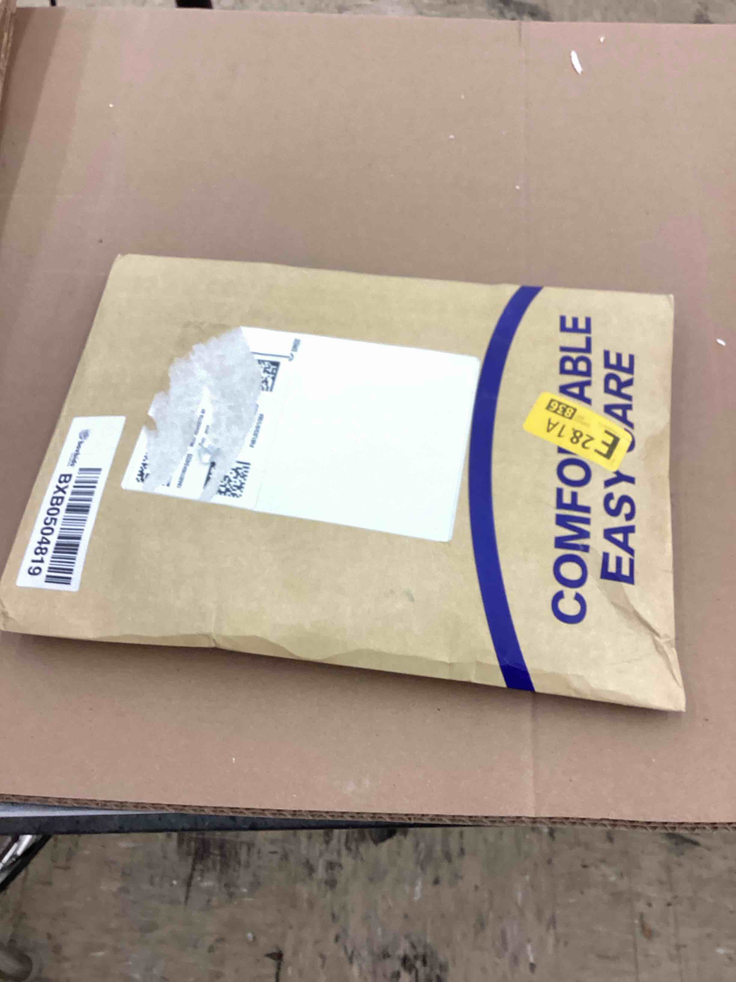 https://s3.amazonaws.com/lotting-images-prod/BoxBids/BXB0504819_1779456531024.jpeg