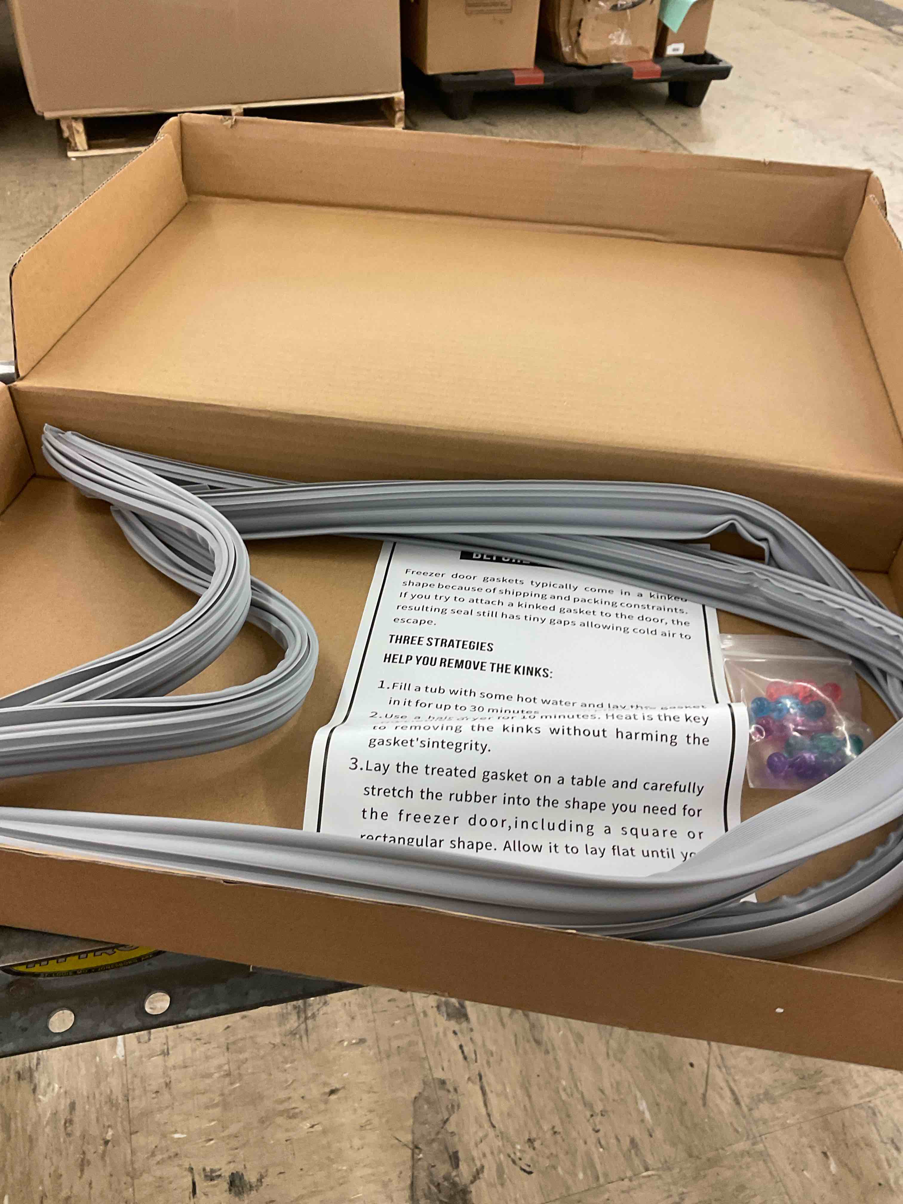 https://s3.amazonaws.com/lotting-images-prod/BoxBids/BXB0505010_1779466883953.jpeg