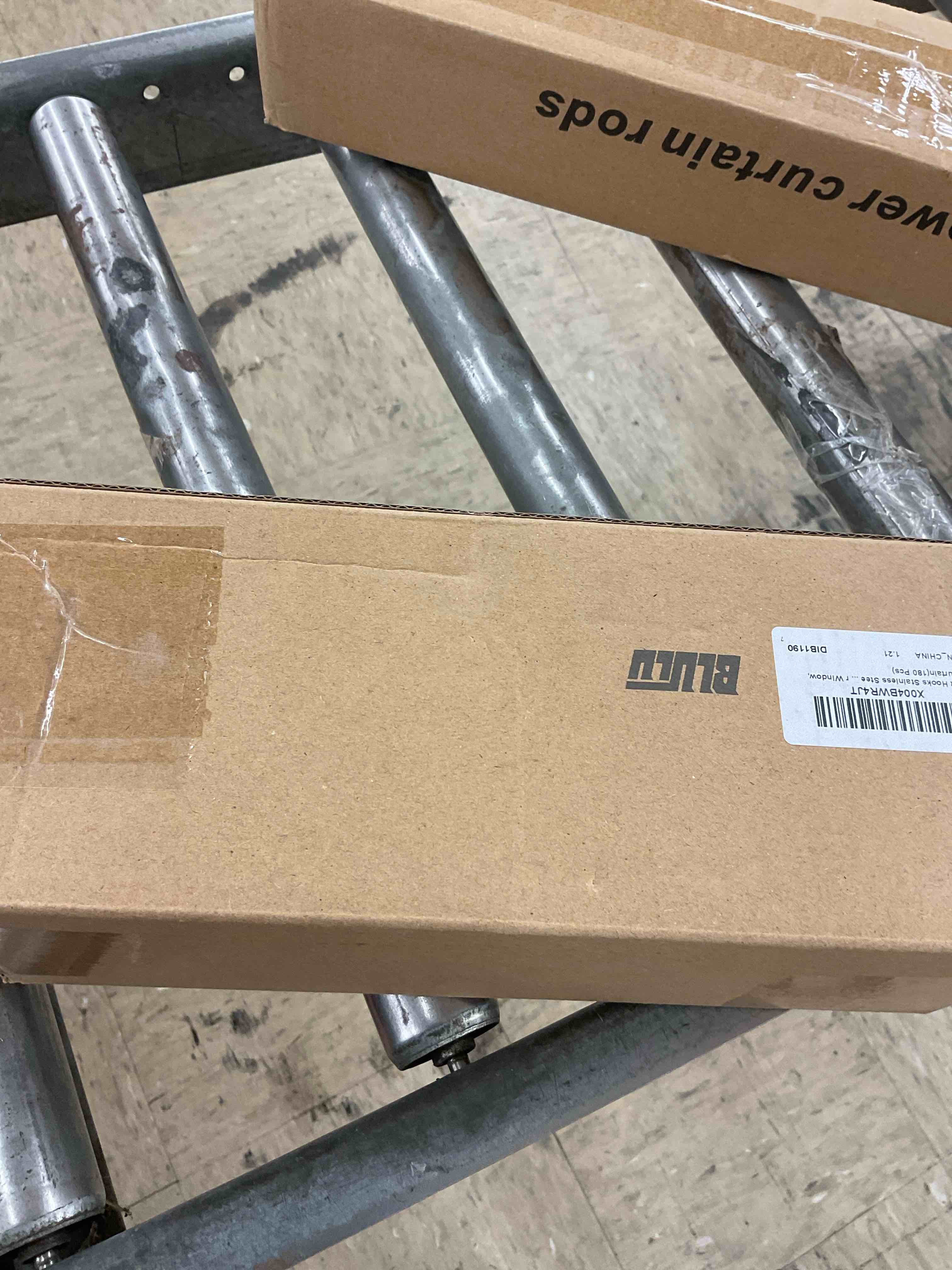https://s3.amazonaws.com/lotting-images-prod/BoxBids/BXB0505026_1779470367679.jpeg