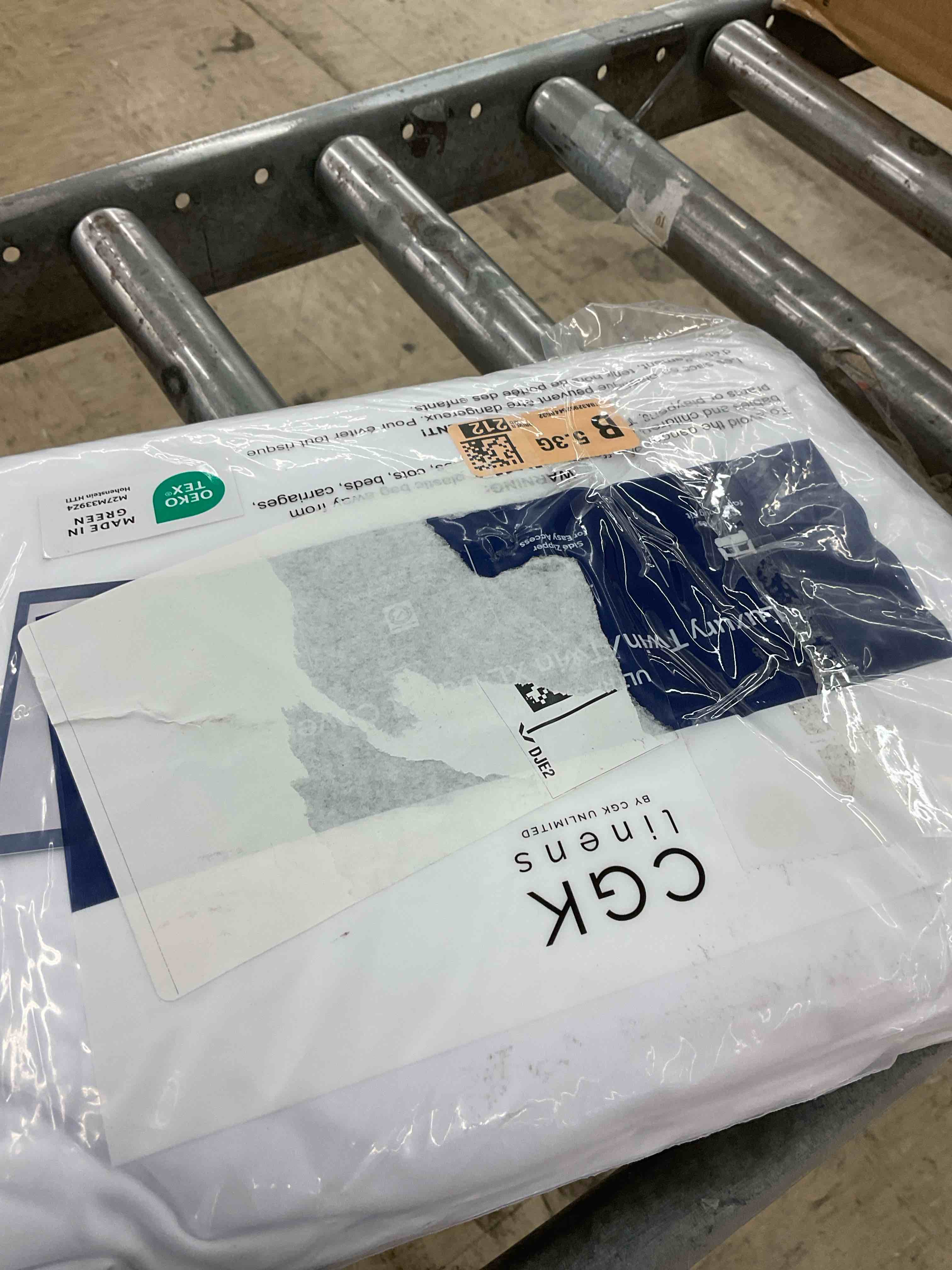 https://s3.amazonaws.com/lotting-images-prod/BoxBids/BXB0505031_1779471722958.jpeg