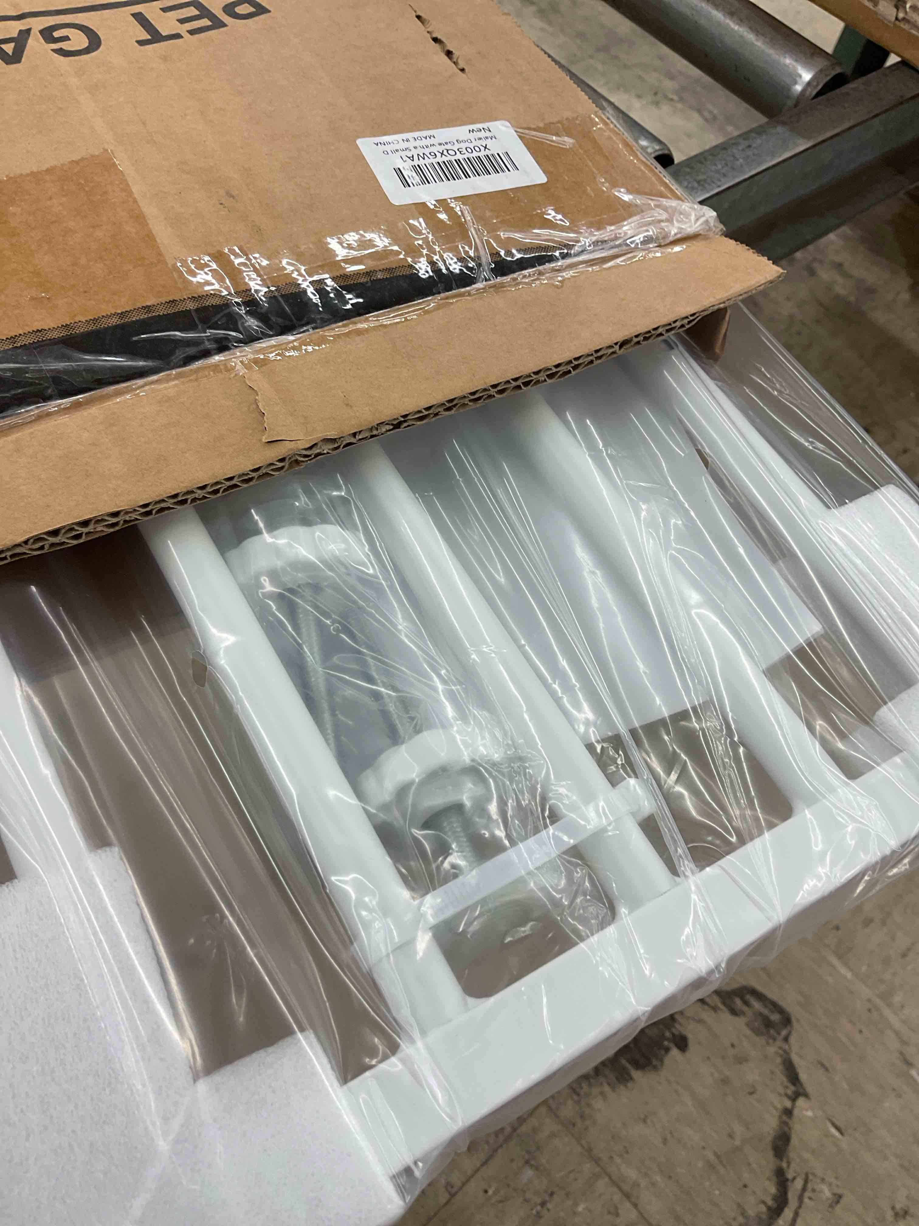 https://s3.amazonaws.com/lotting-images-prod/BoxBids/BXB0505039_1779474677313.jpeg