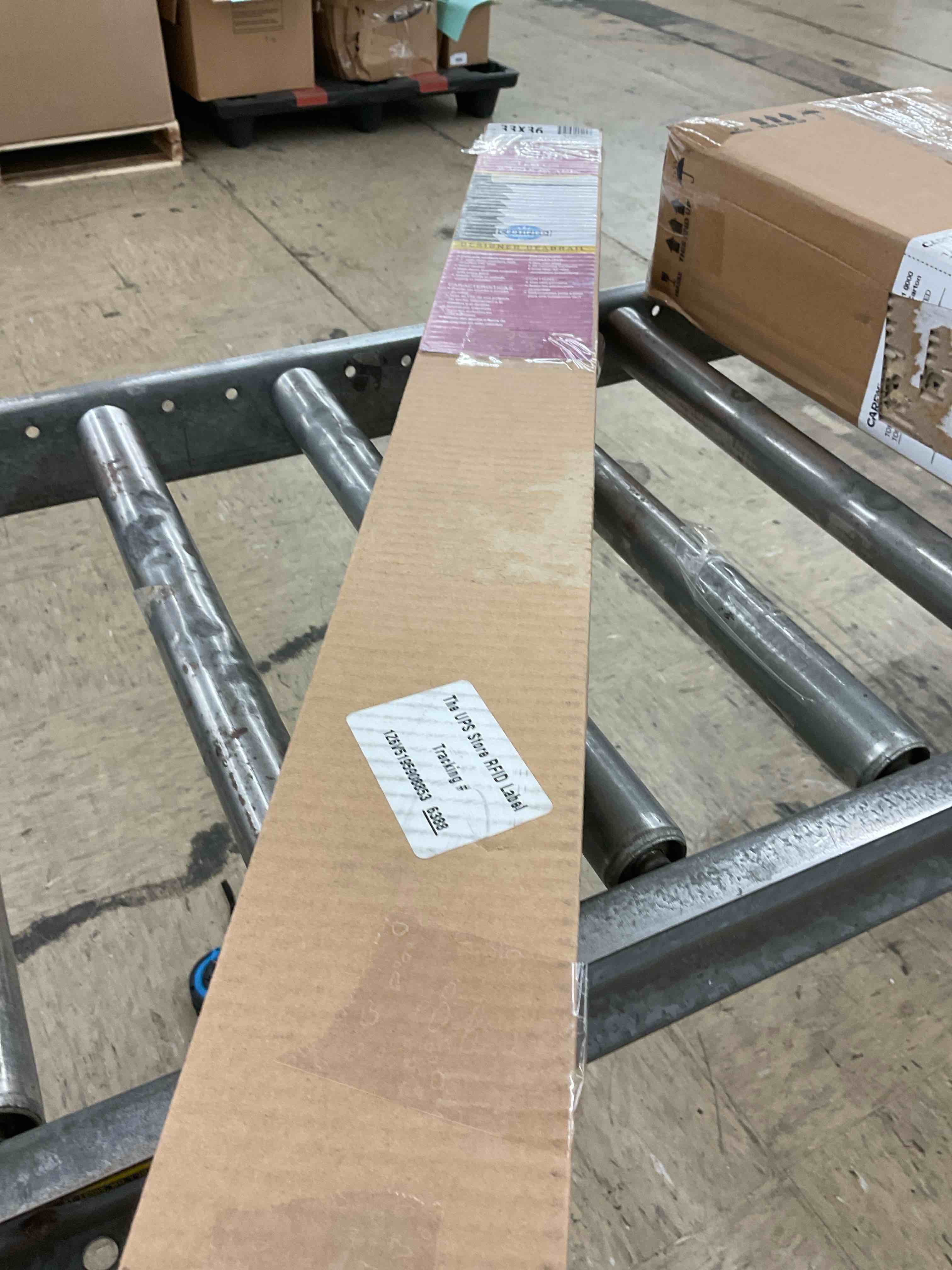 https://s3.amazonaws.com/lotting-images-prod/BoxBids/BXB0505041_1779475052527.jpeg
