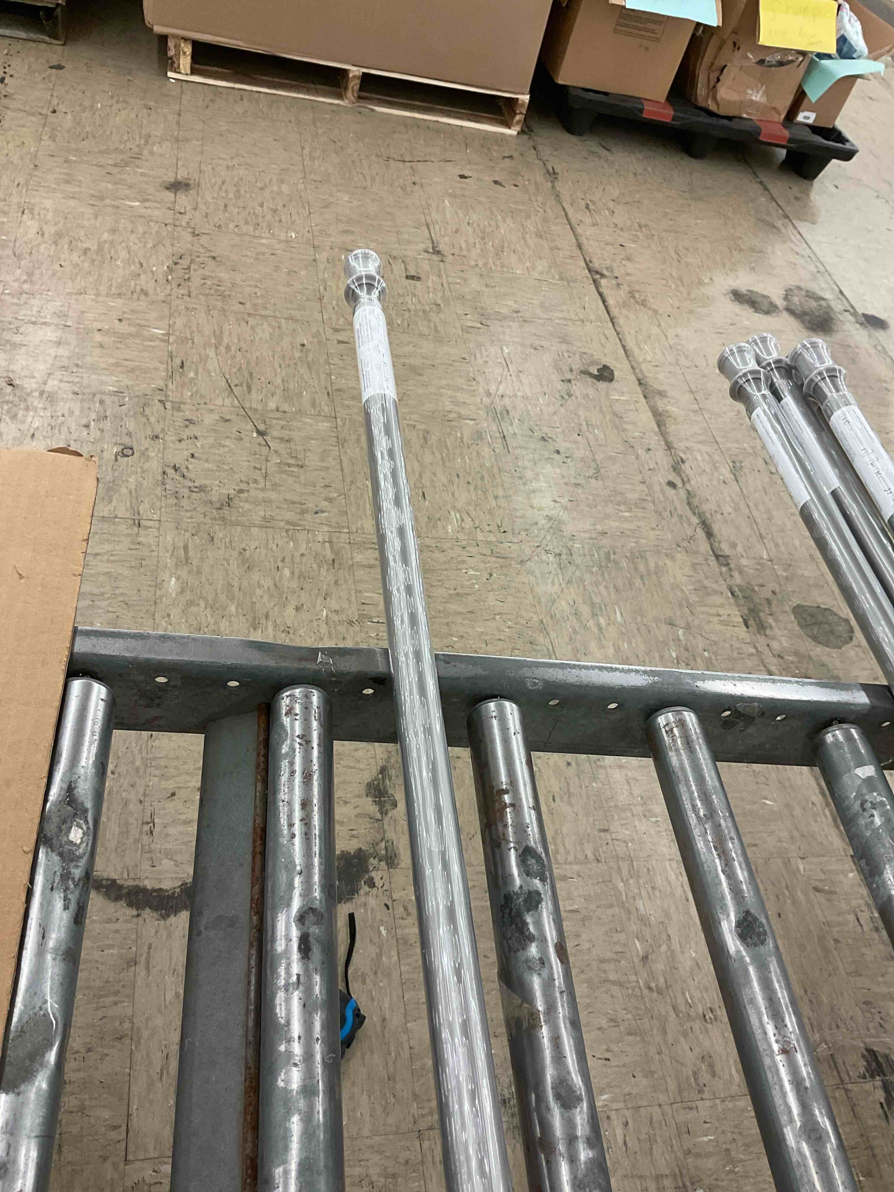 https://s3.amazonaws.com/lotting-images-prod/BoxBids/BXB0505056_1779476930303.jpeg