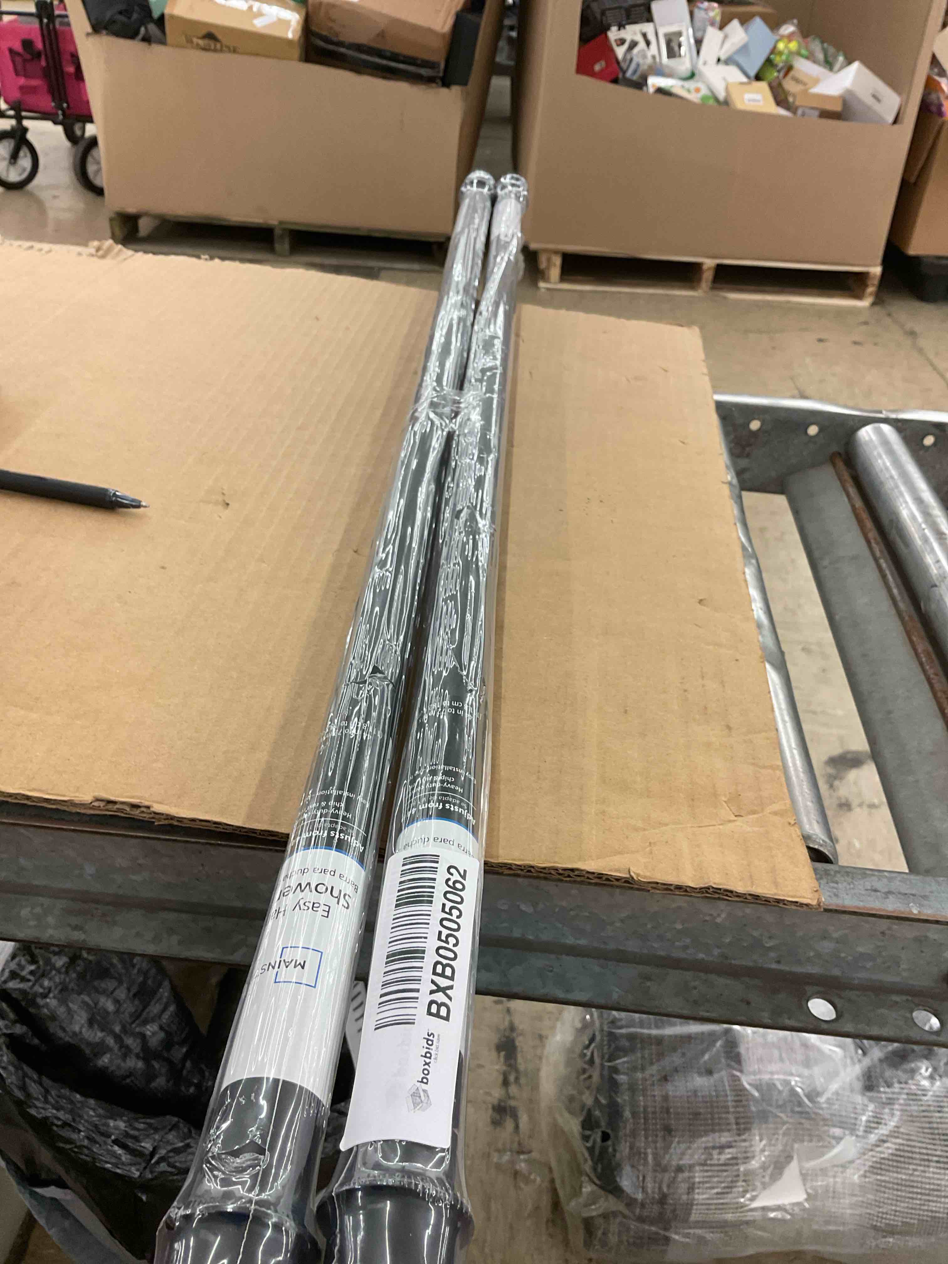 https://s3.amazonaws.com/lotting-images-prod/BoxBids/BXB0505064_1779800018066.jpeg