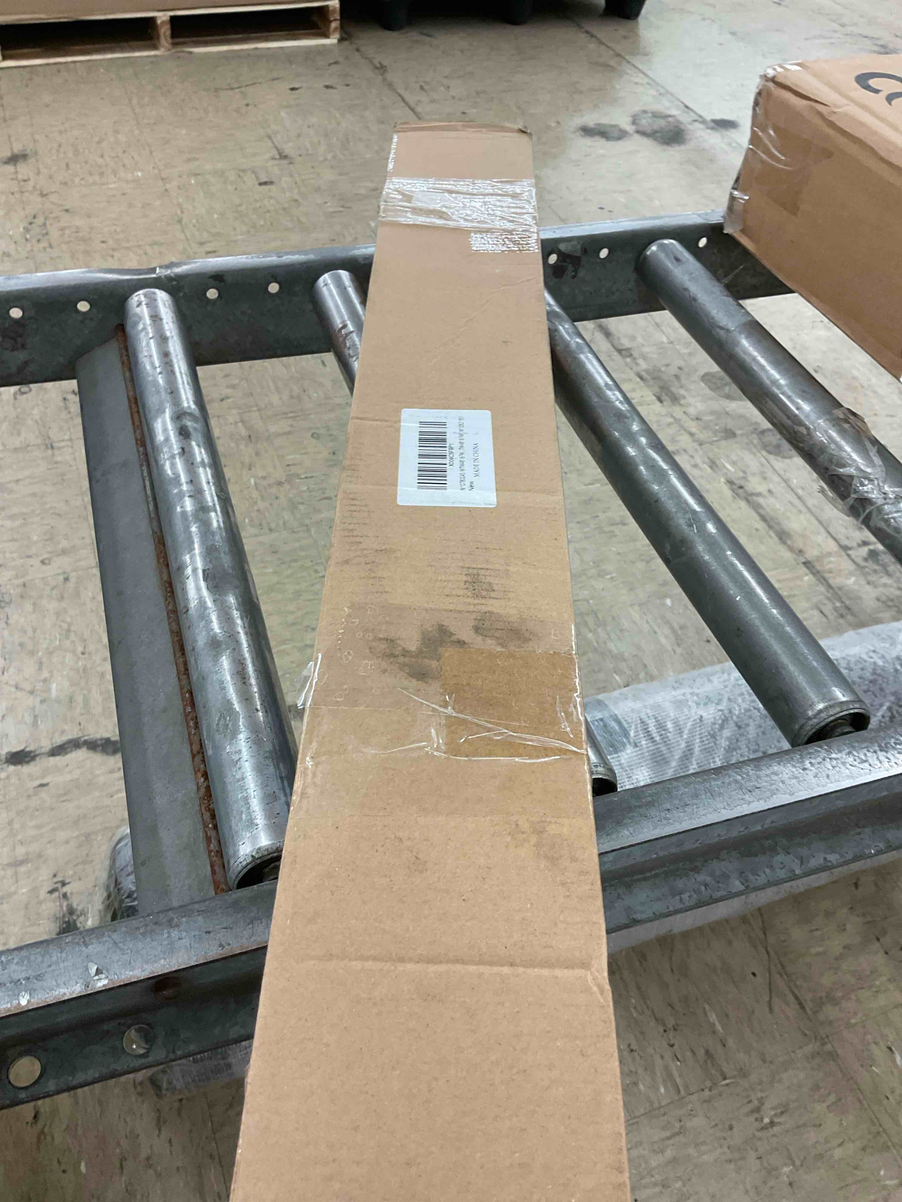 https://s3.amazonaws.com/lotting-images-prod/BoxBids/BXB0505075_1779803838682.jpeg