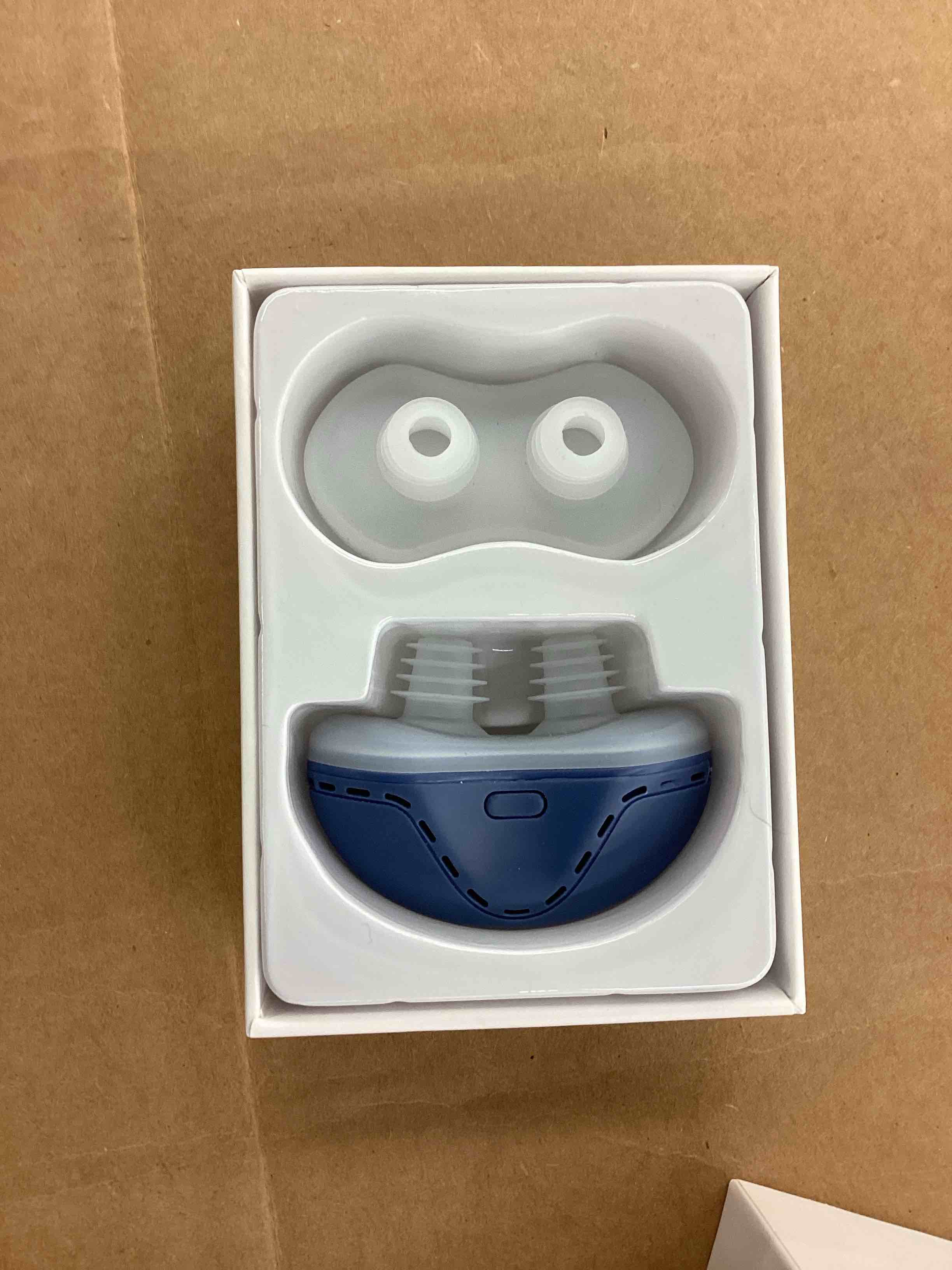 https://s3.amazonaws.com/lotting-images-prod/BoxBids/BXB0505108_1779800830507.jpeg