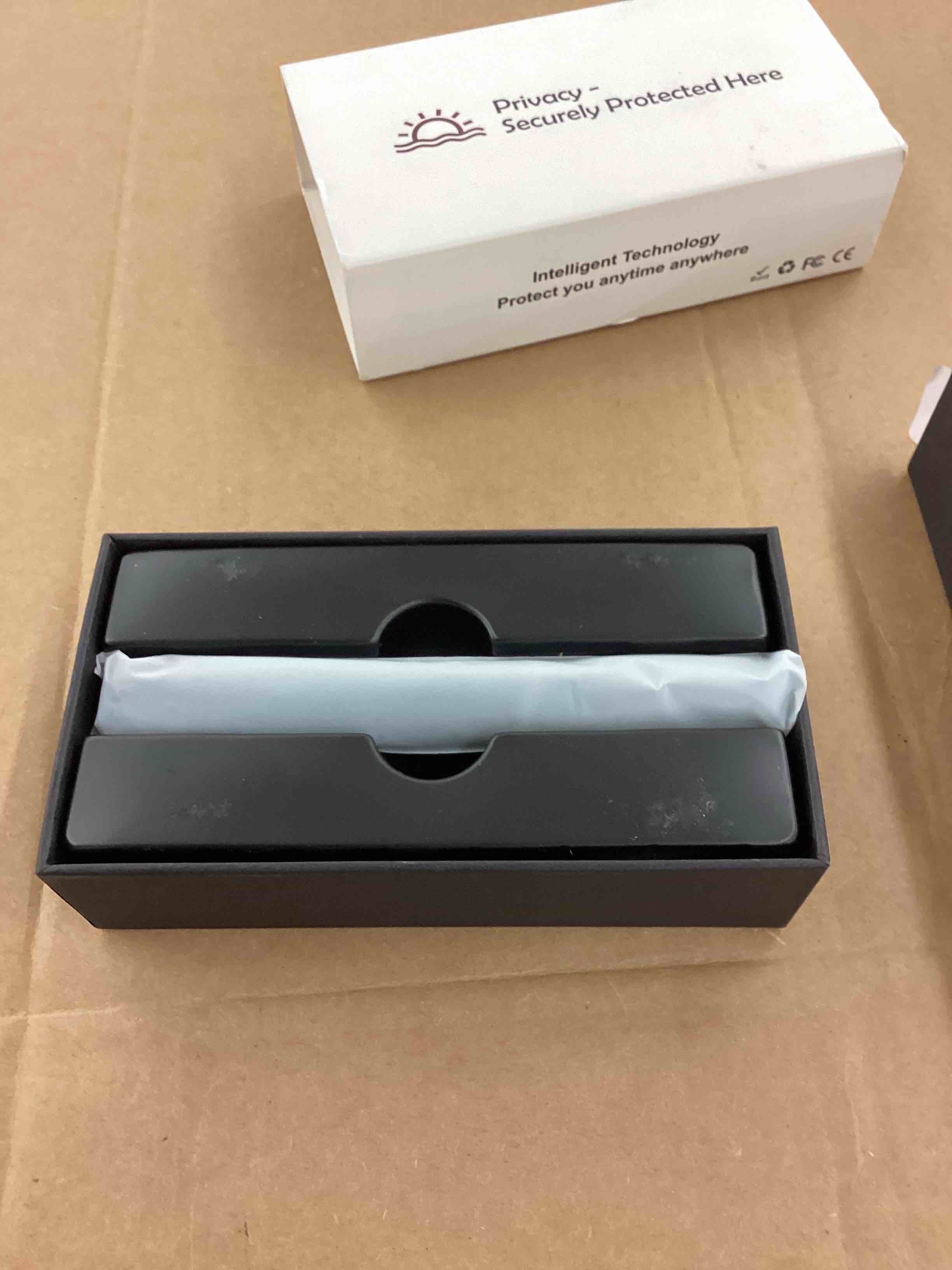 https://s3.amazonaws.com/lotting-images-prod/BoxBids/BXB0505145_1779809552395.jpeg