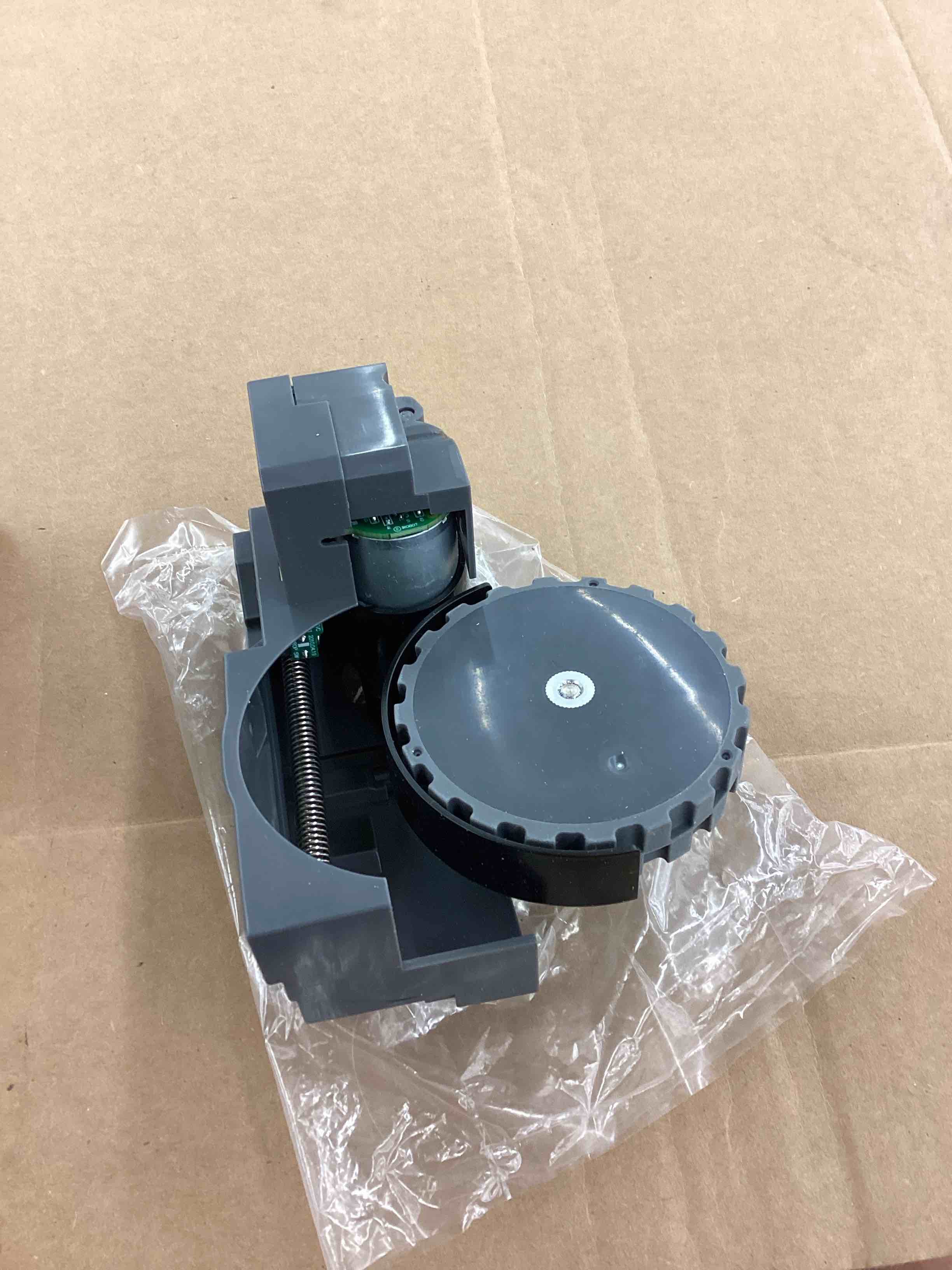 https://s3.amazonaws.com/lotting-images-prod/BoxBids/BXB0505149_1779808873370.jpeg