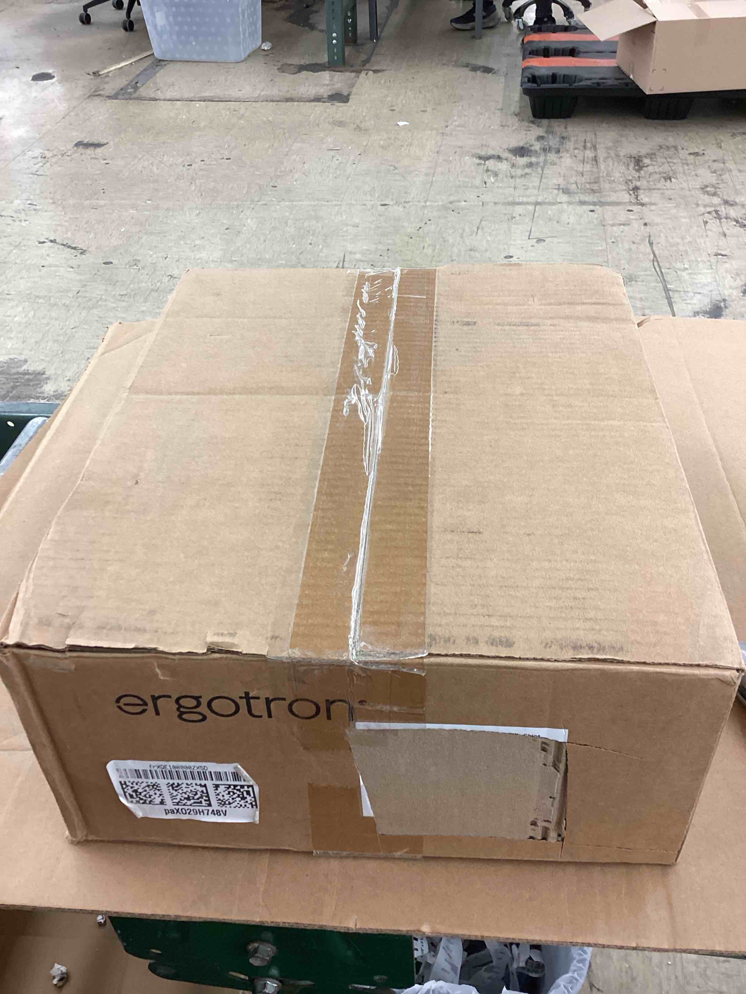 https://s3.amazonaws.com/lotting-images-prod/BoxBids/BXB0505166_1779811578314.jpeg