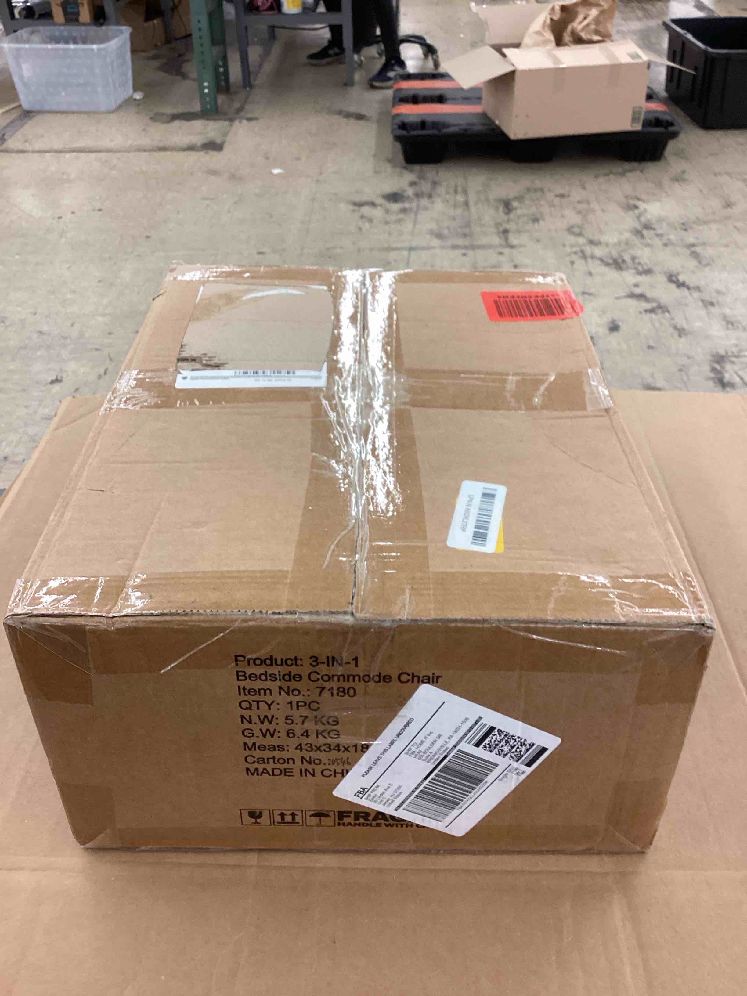 https://s3.amazonaws.com/lotting-images-prod/BoxBids/BXB0505167_1779811709801.jpeg