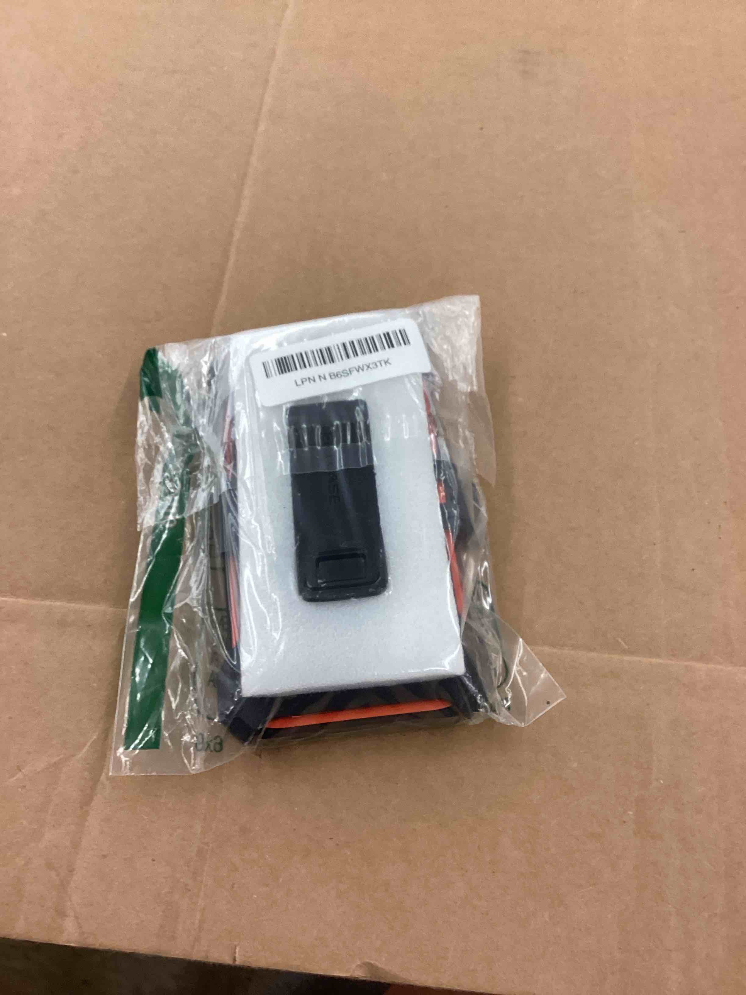 https://s3.amazonaws.com/lotting-images-prod/BoxBids/BXB0505176_1779812165895.jpeg