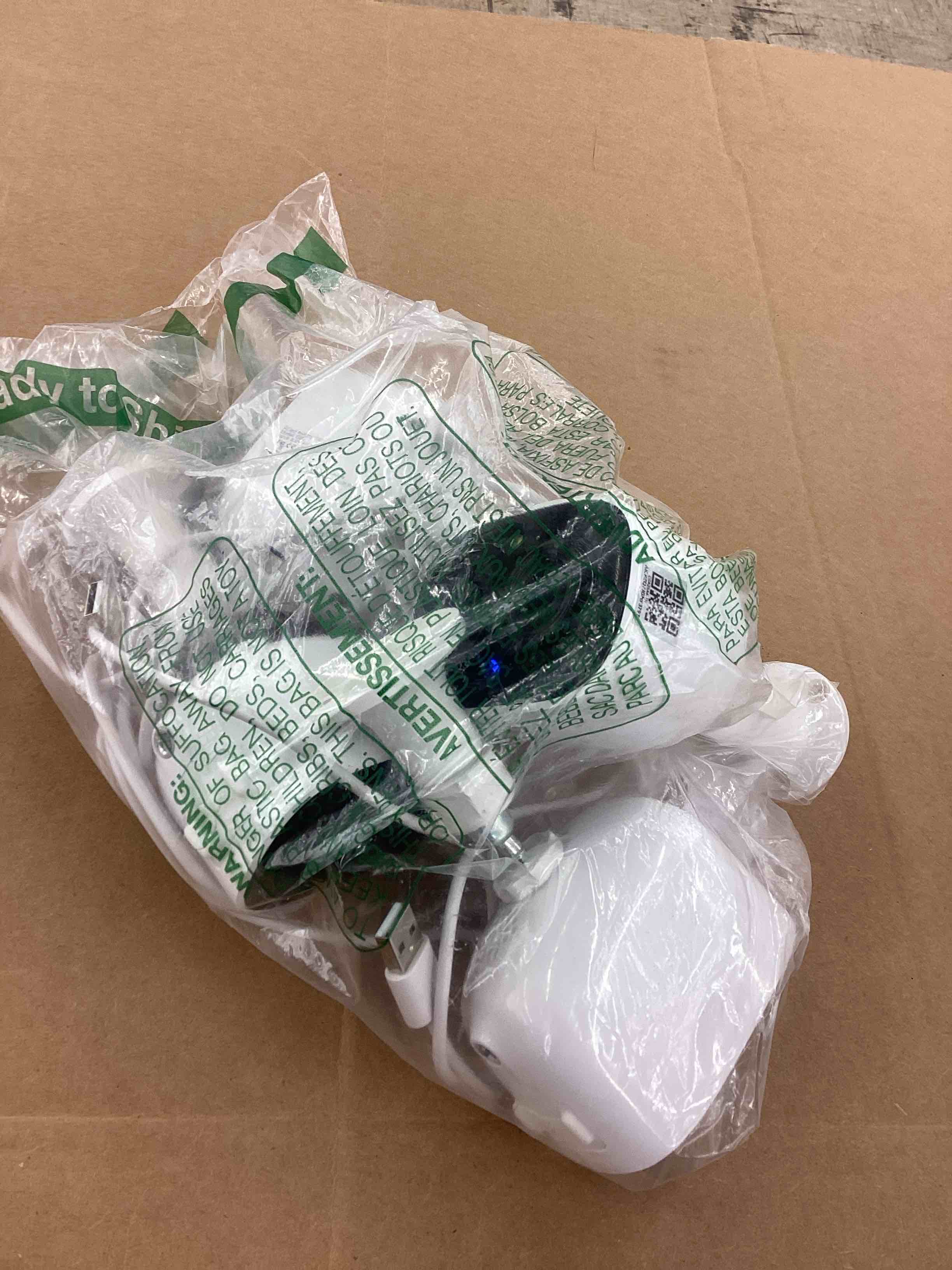 https://s3.amazonaws.com/lotting-images-prod/BoxBids/BXB0505182_1779811958696.jpeg