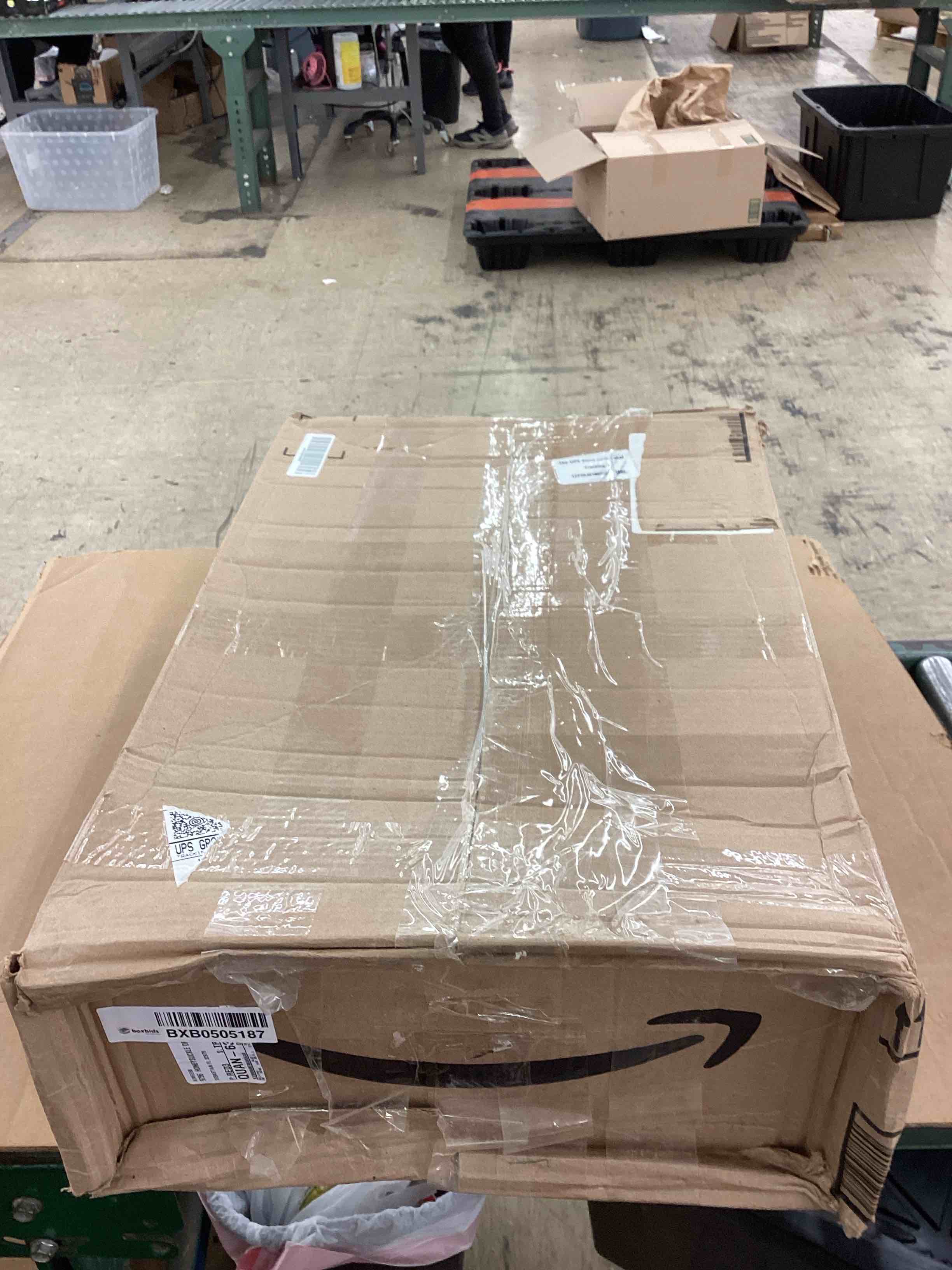 https://s3.amazonaws.com/lotting-images-prod/BoxBids/BXB0505187_1779820711215.jpeg