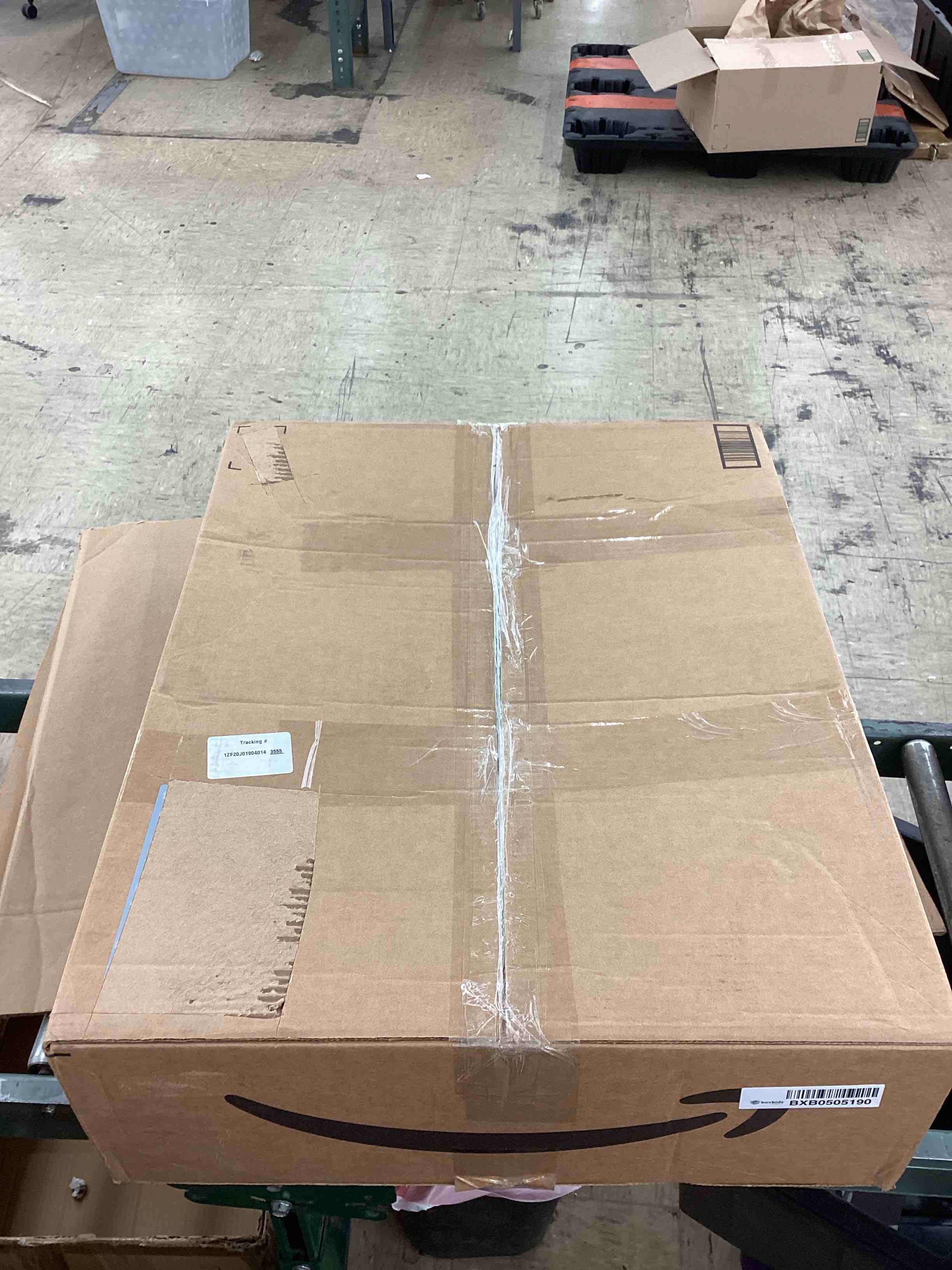 https://s3.amazonaws.com/lotting-images-prod/BoxBids/BXB0505190_1779820230704.jpeg