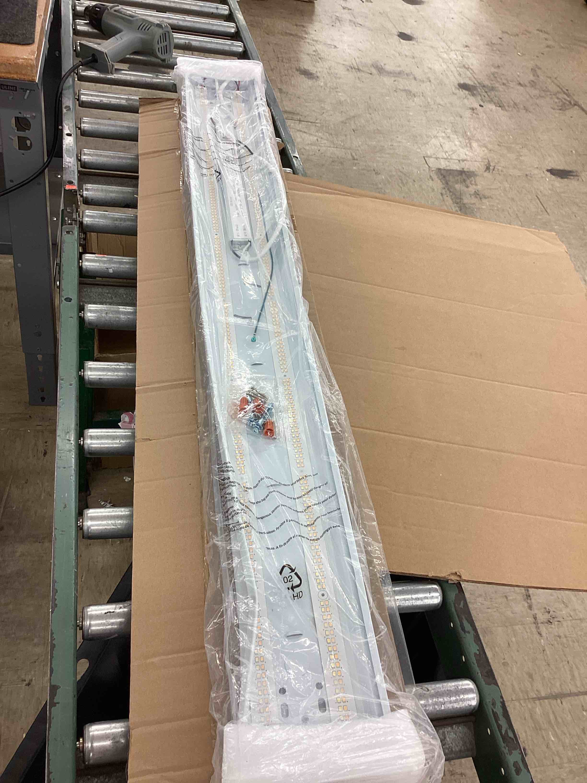 https://s3.amazonaws.com/lotting-images-prod/BoxBids/BXB0505191_1779821307563.jpeg