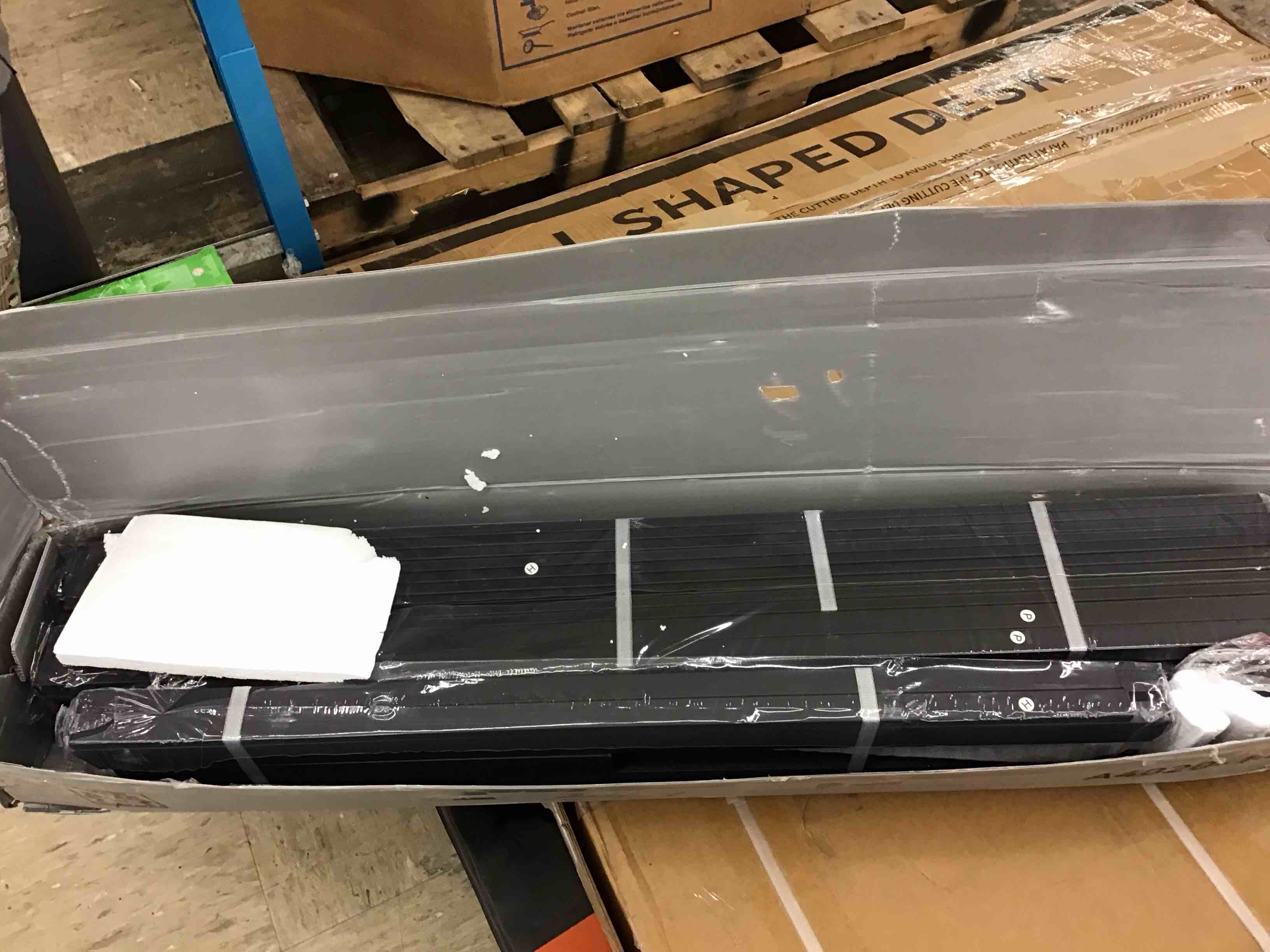https://s3.amazonaws.com/lotting-images-prod/BoxBids/BXB0505409_1780323214125.jpeg