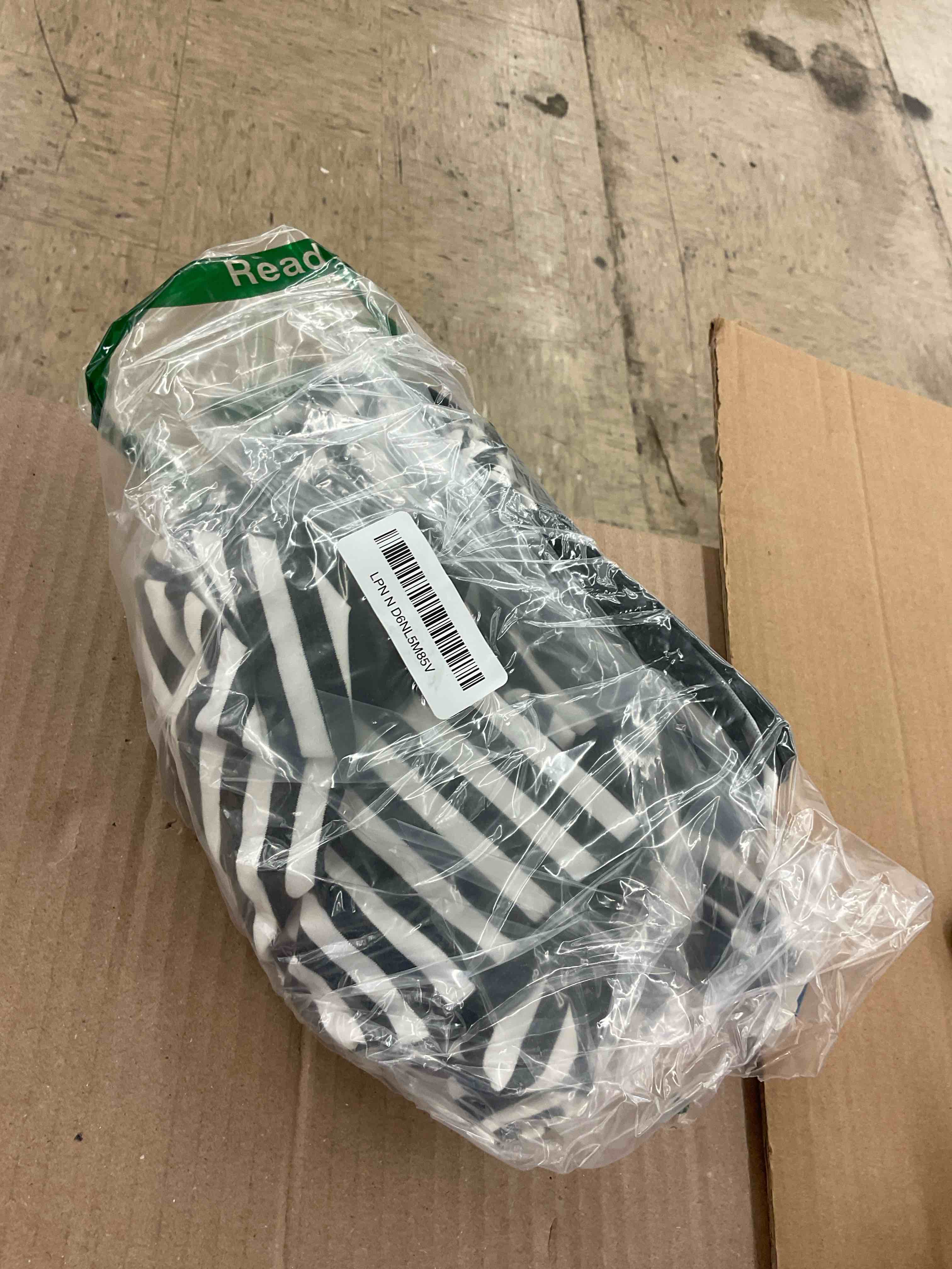https://s3.amazonaws.com/lotting-images-prod/BoxBids/BXB0505559_1779109947577.jpeg