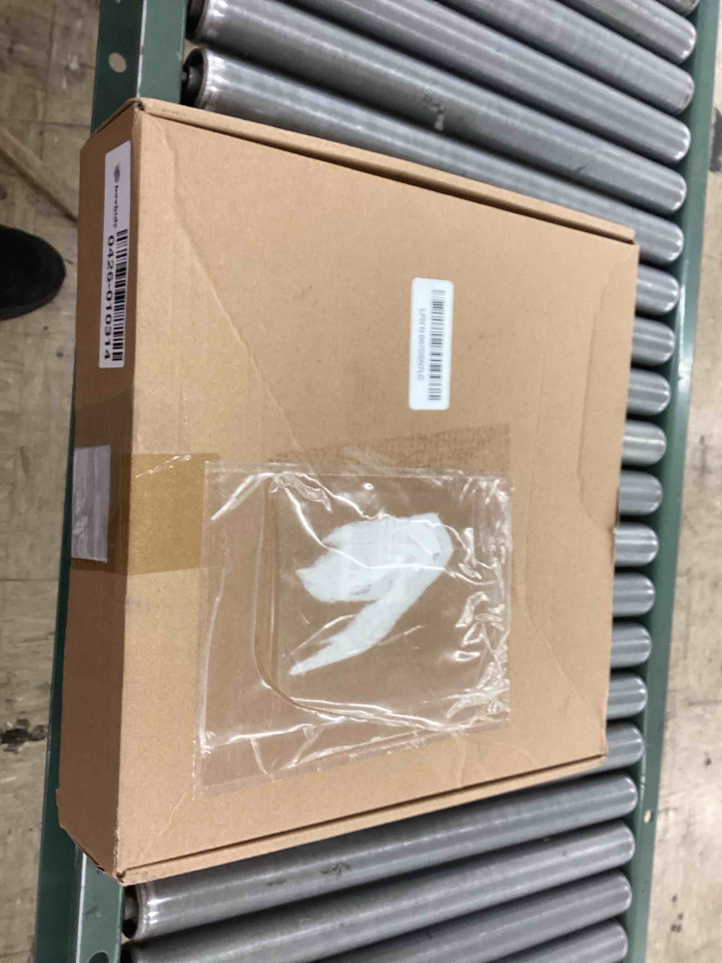 https://s3.amazonaws.com/lotting-images-prod/BoxBids/BXB0506012_1779902707955.jpeg