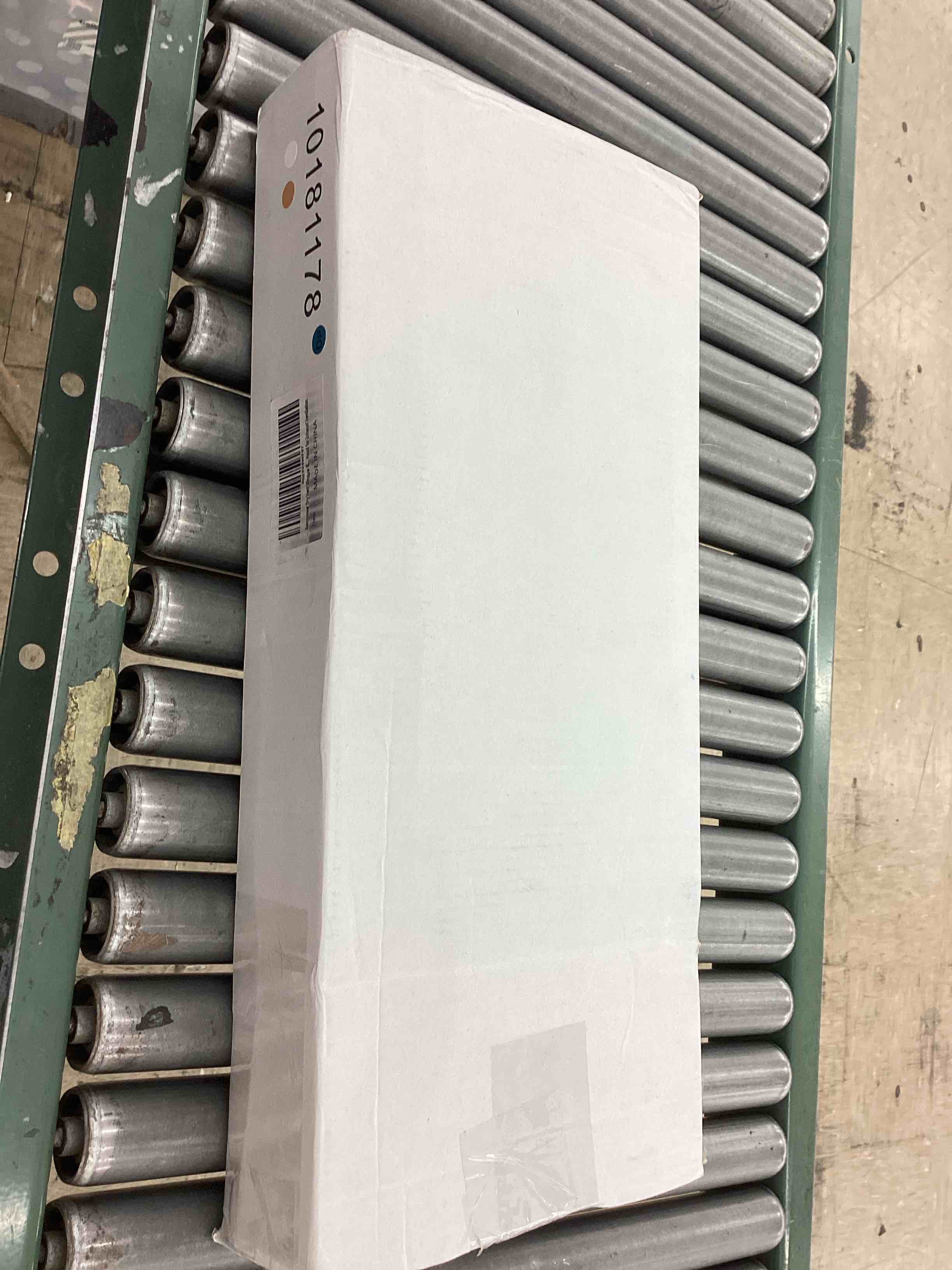 https://s3.amazonaws.com/lotting-images-prod/BoxBids/BXB0506017_1779905083570.jpeg