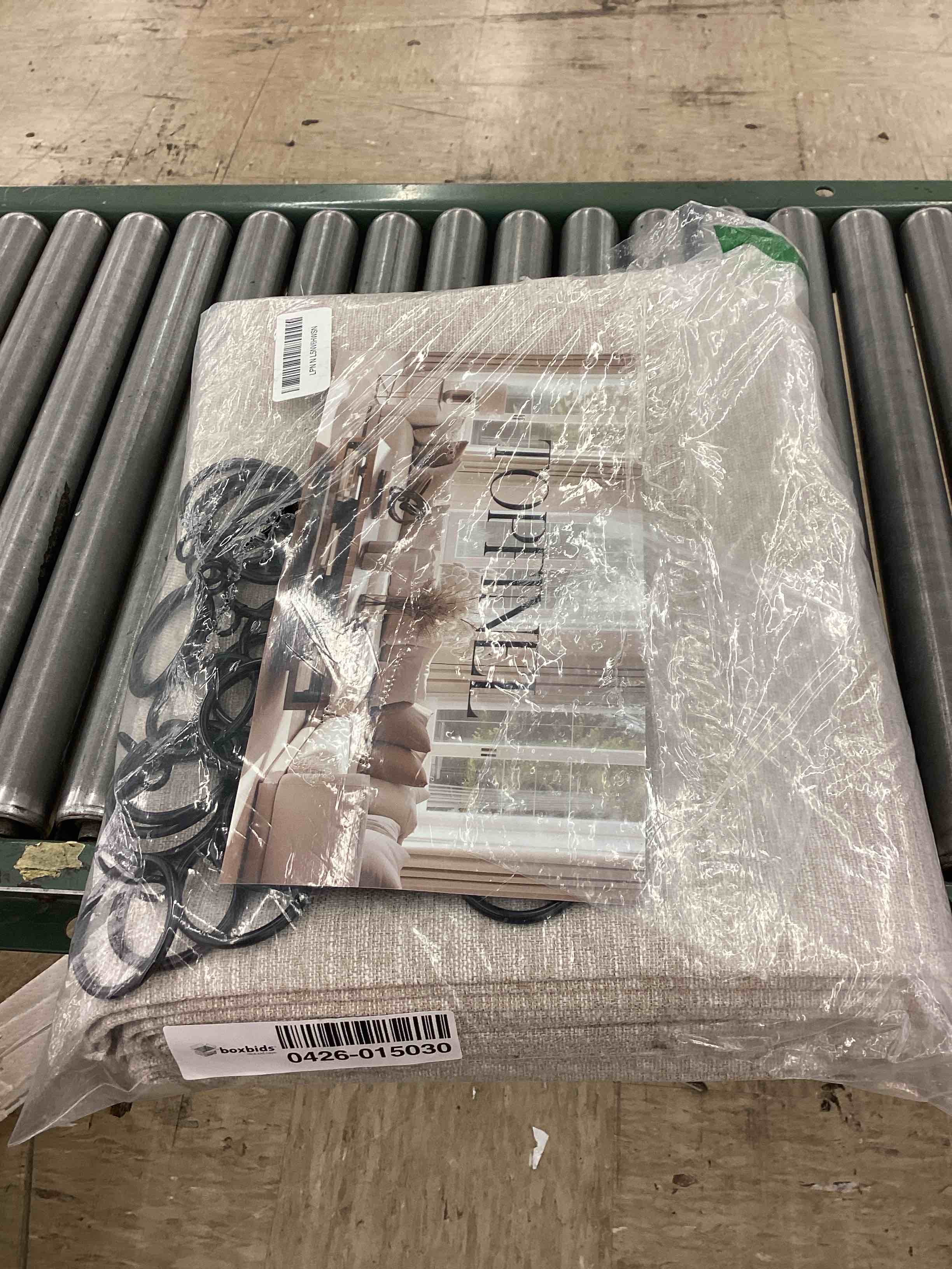 https://s3.amazonaws.com/lotting-images-prod/BoxBids/BXB0506035_1779913543649.jpeg
