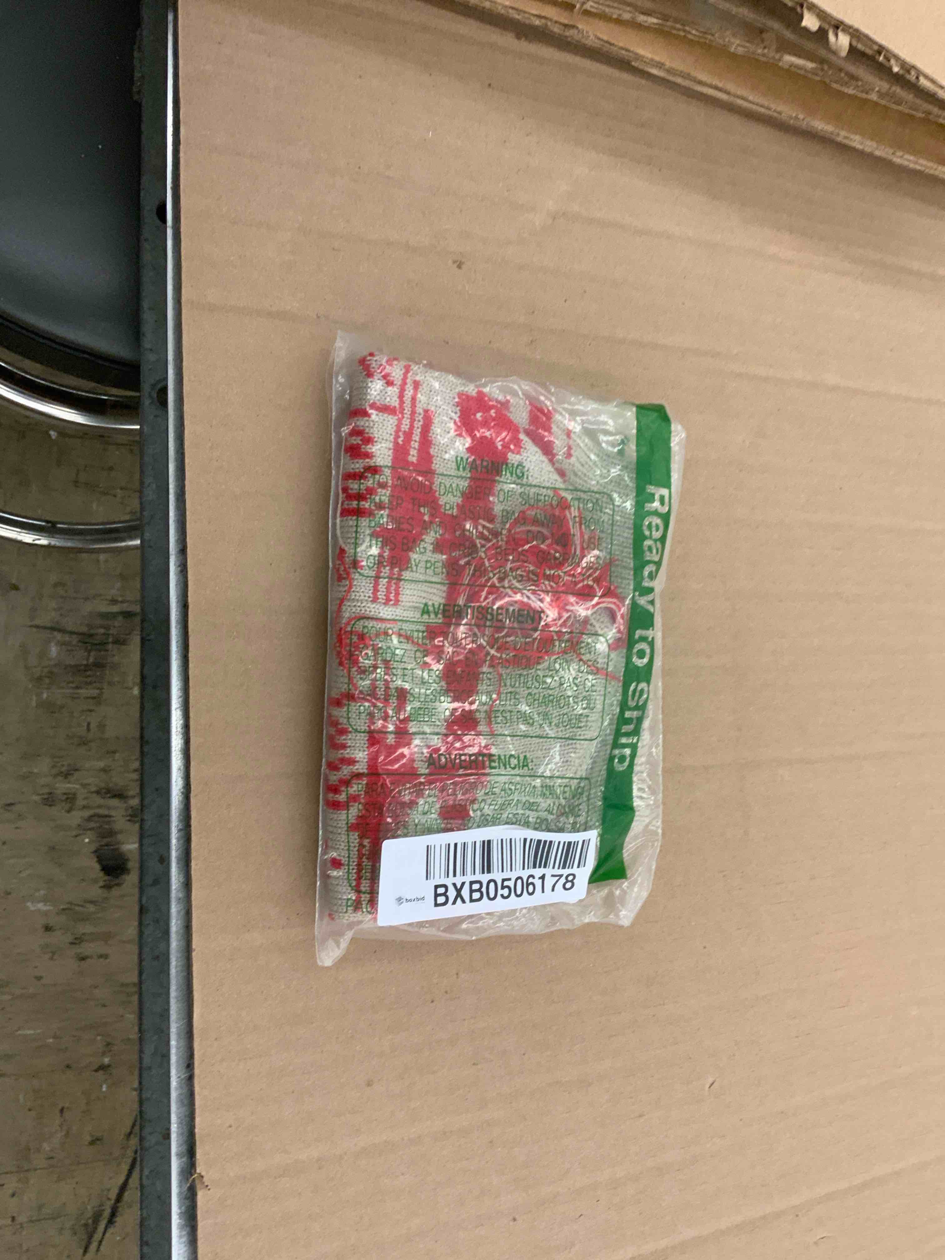 https://s3.amazonaws.com/lotting-images-prod/BoxBids/BXB0506178_1780411414767.jpeg