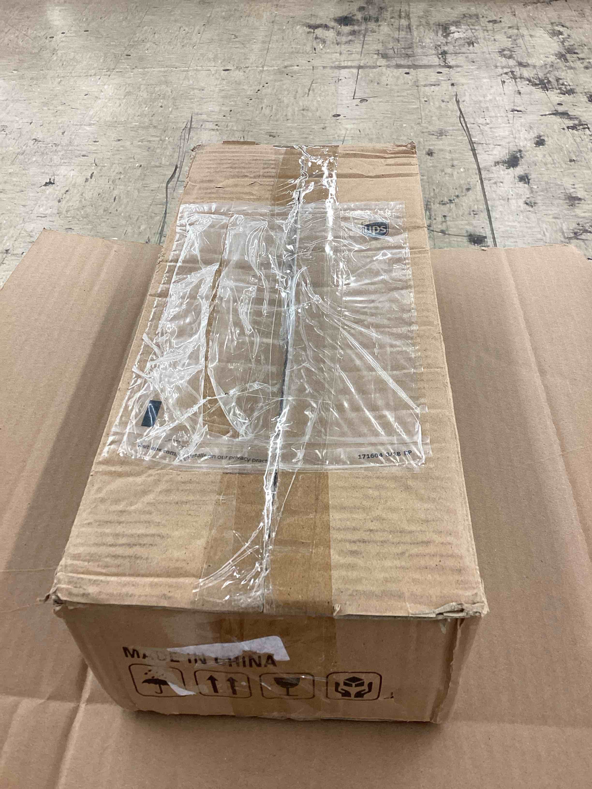 https://s3.amazonaws.com/lotting-images-prod/BoxBids/BXB0506391_1779985214477.jpeg