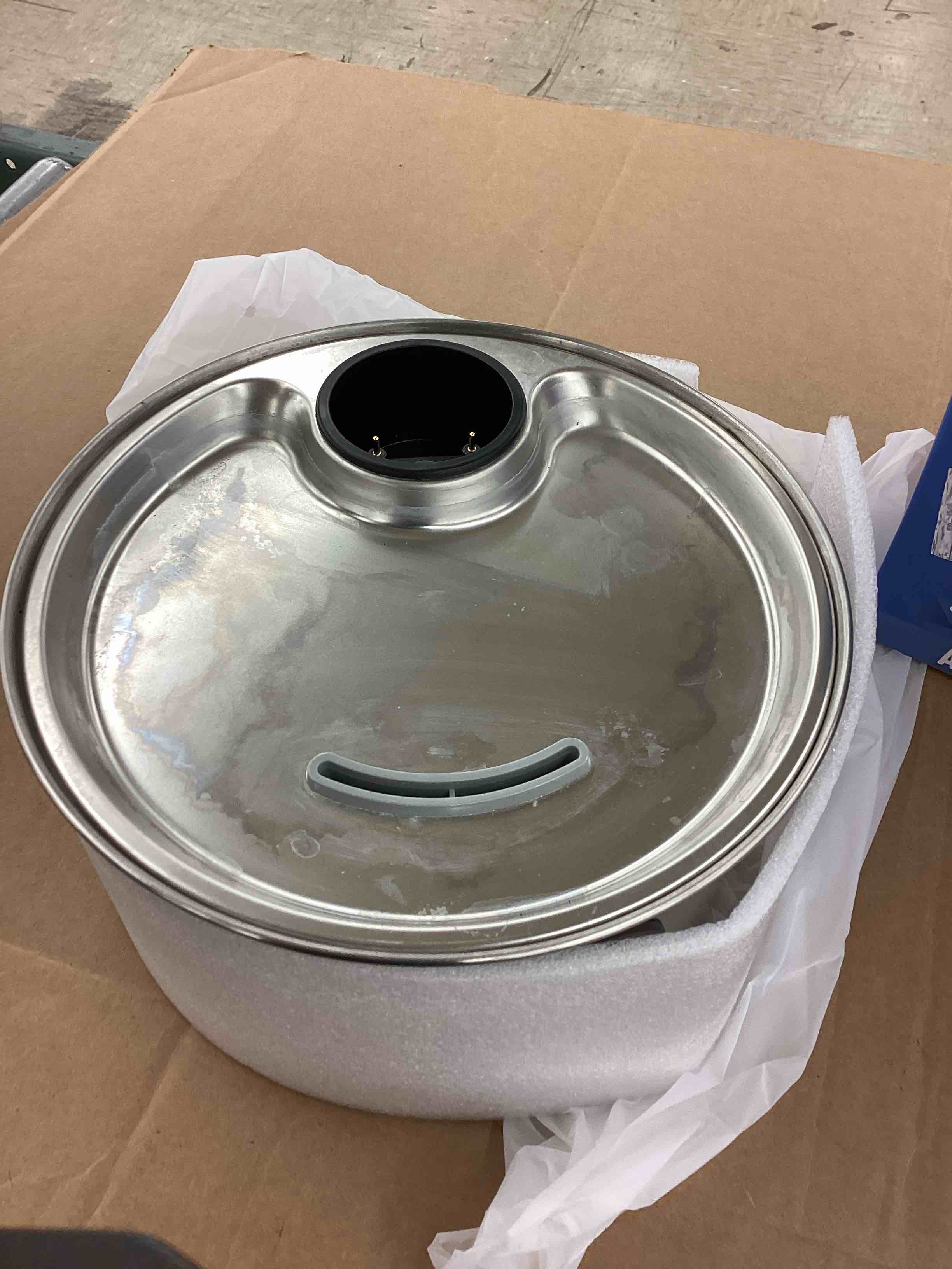 https://s3.amazonaws.com/lotting-images-prod/BoxBids/BXB0506398_1779911542307.jpeg