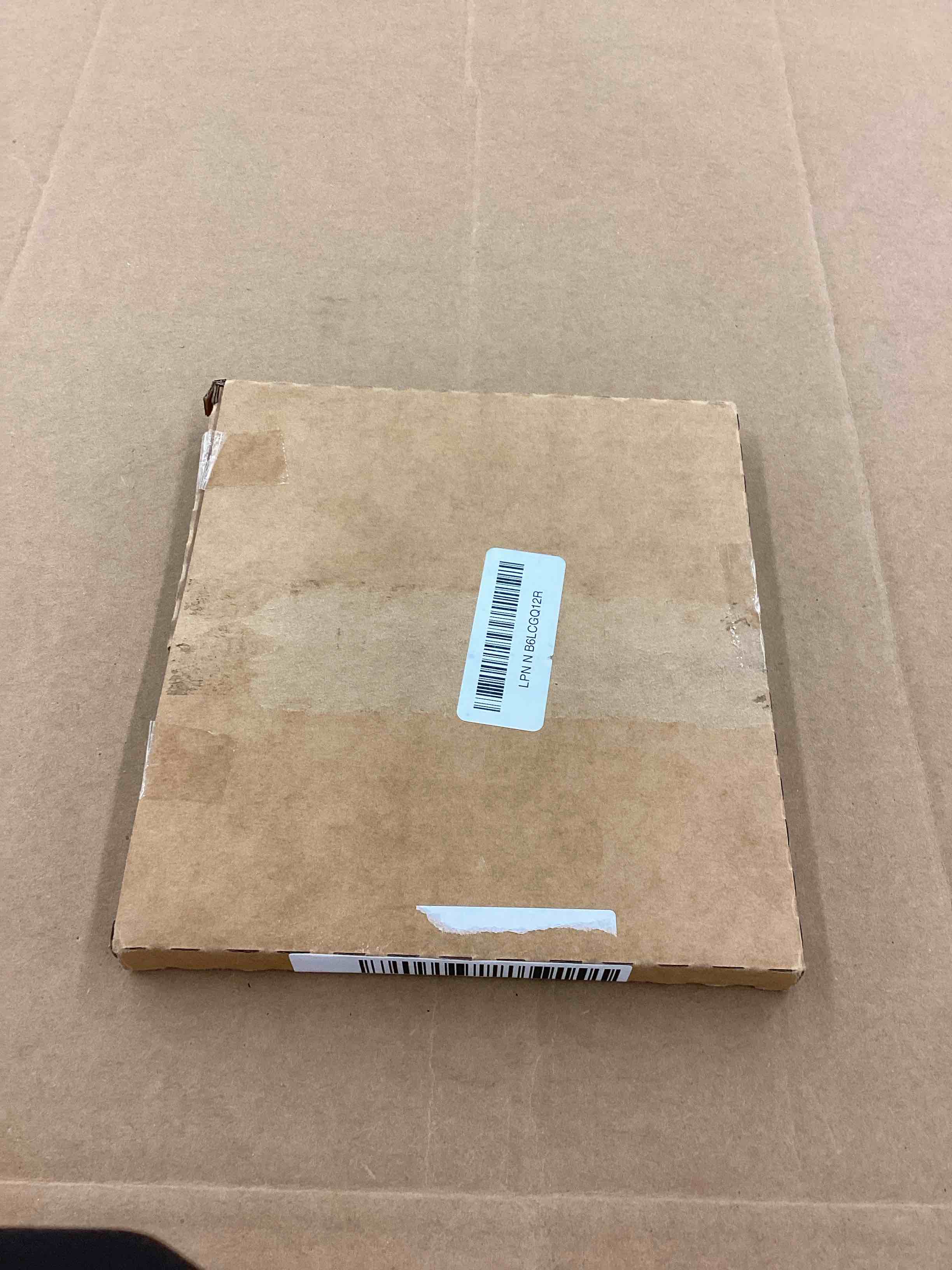 https://s3.amazonaws.com/lotting-images-prod/BoxBids/BXB0506401_1779907755379.jpeg
