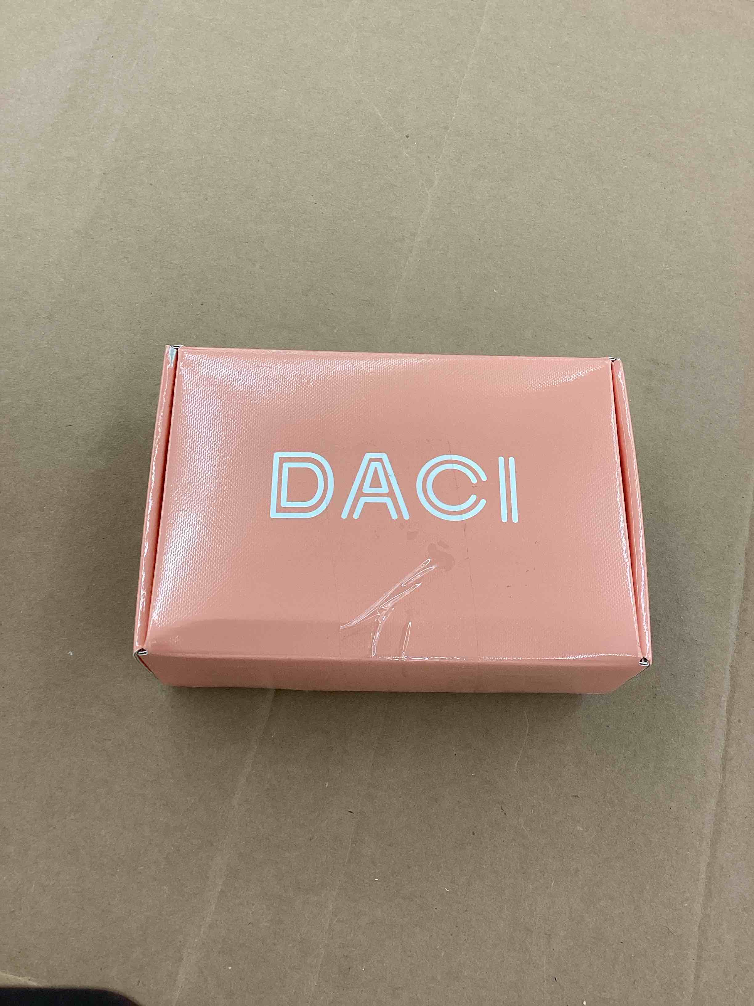 https://s3.amazonaws.com/lotting-images-prod/BoxBids/BXB0506428_1779910079982.jpeg