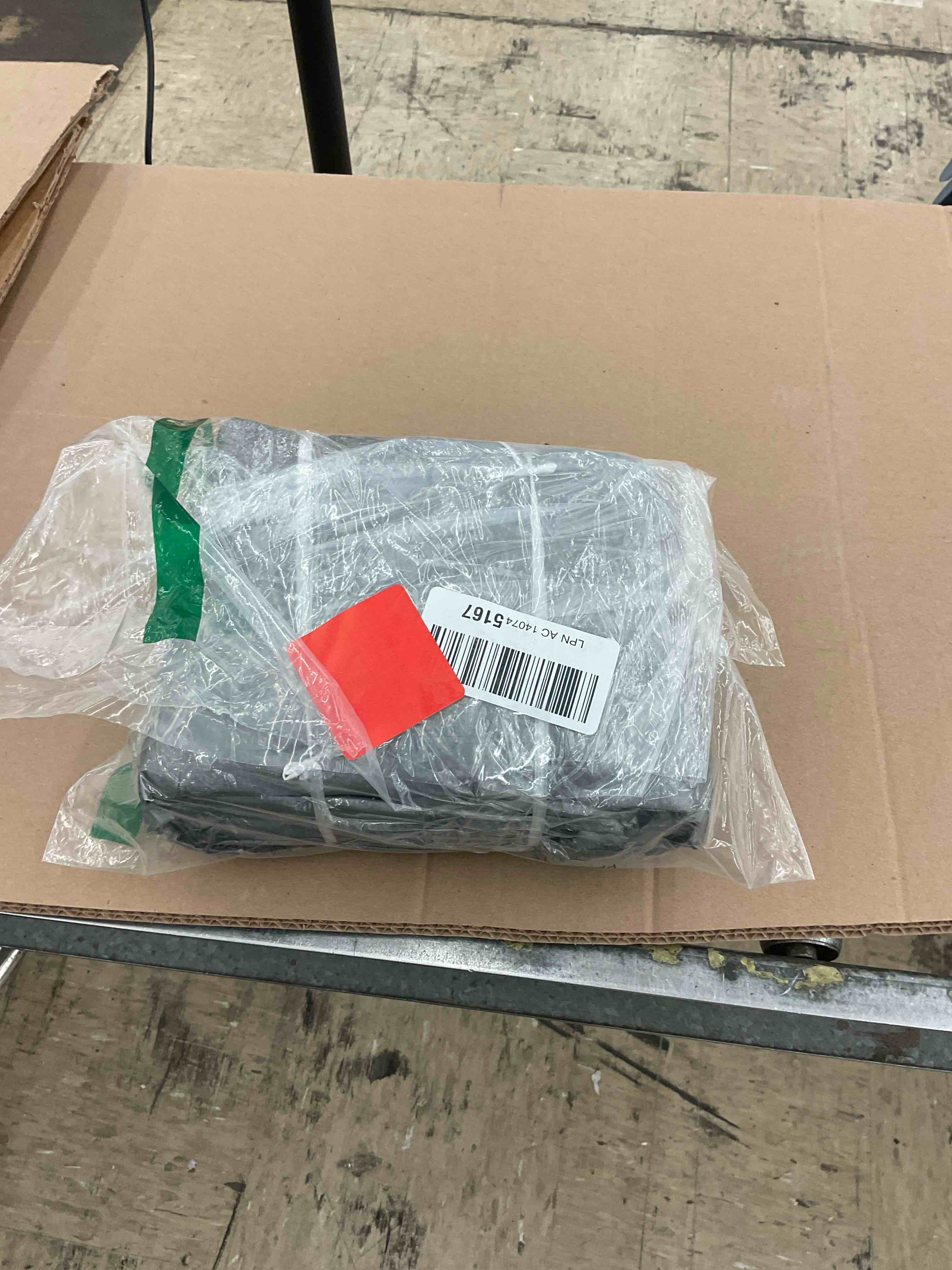 https://s3.amazonaws.com/lotting-images-prod/BoxBids/BXB0506510_1779716492115.jpeg