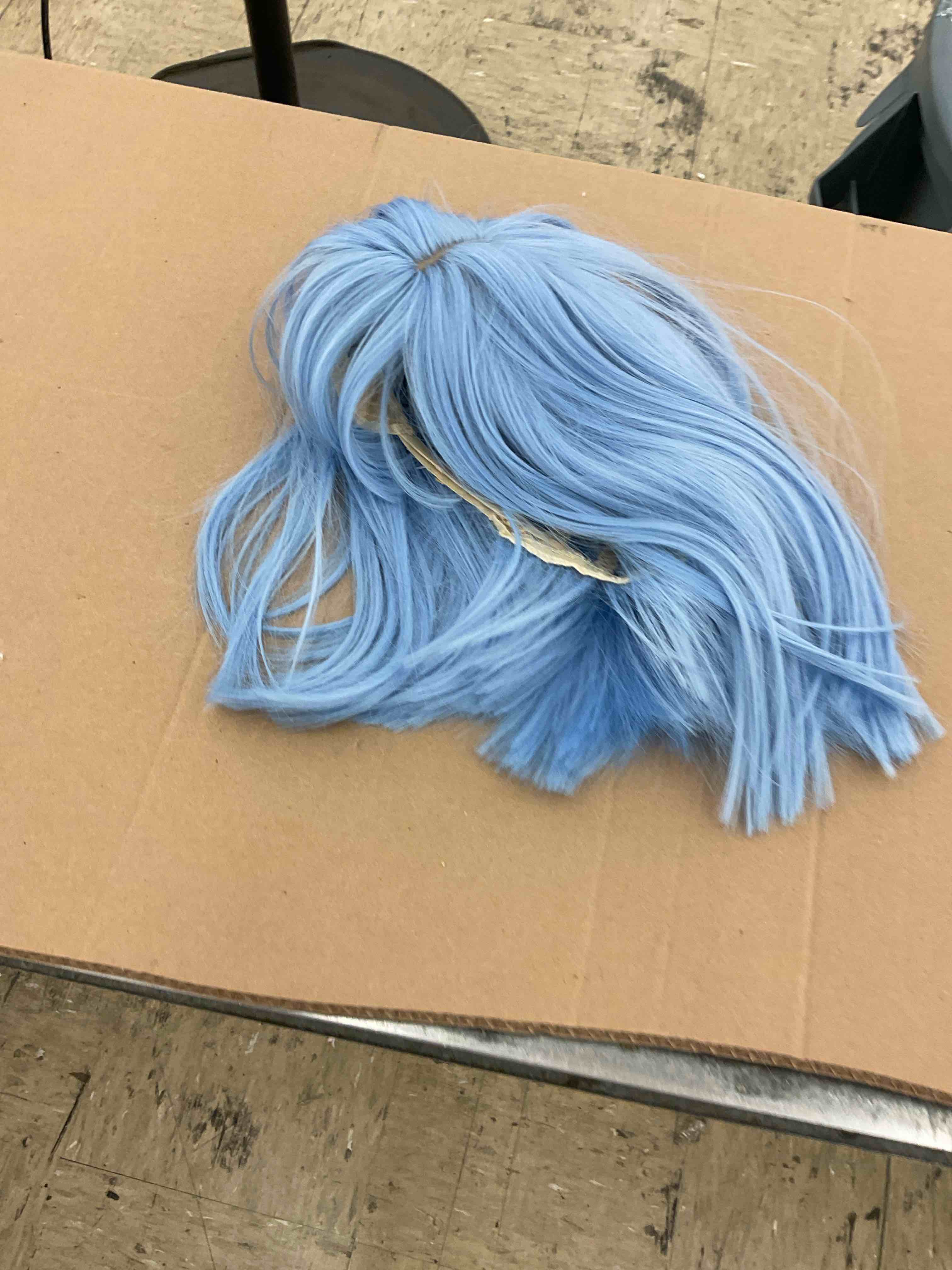 https://s3.amazonaws.com/lotting-images-prod/BoxBids/BXB0506517_1779717184954.jpeg