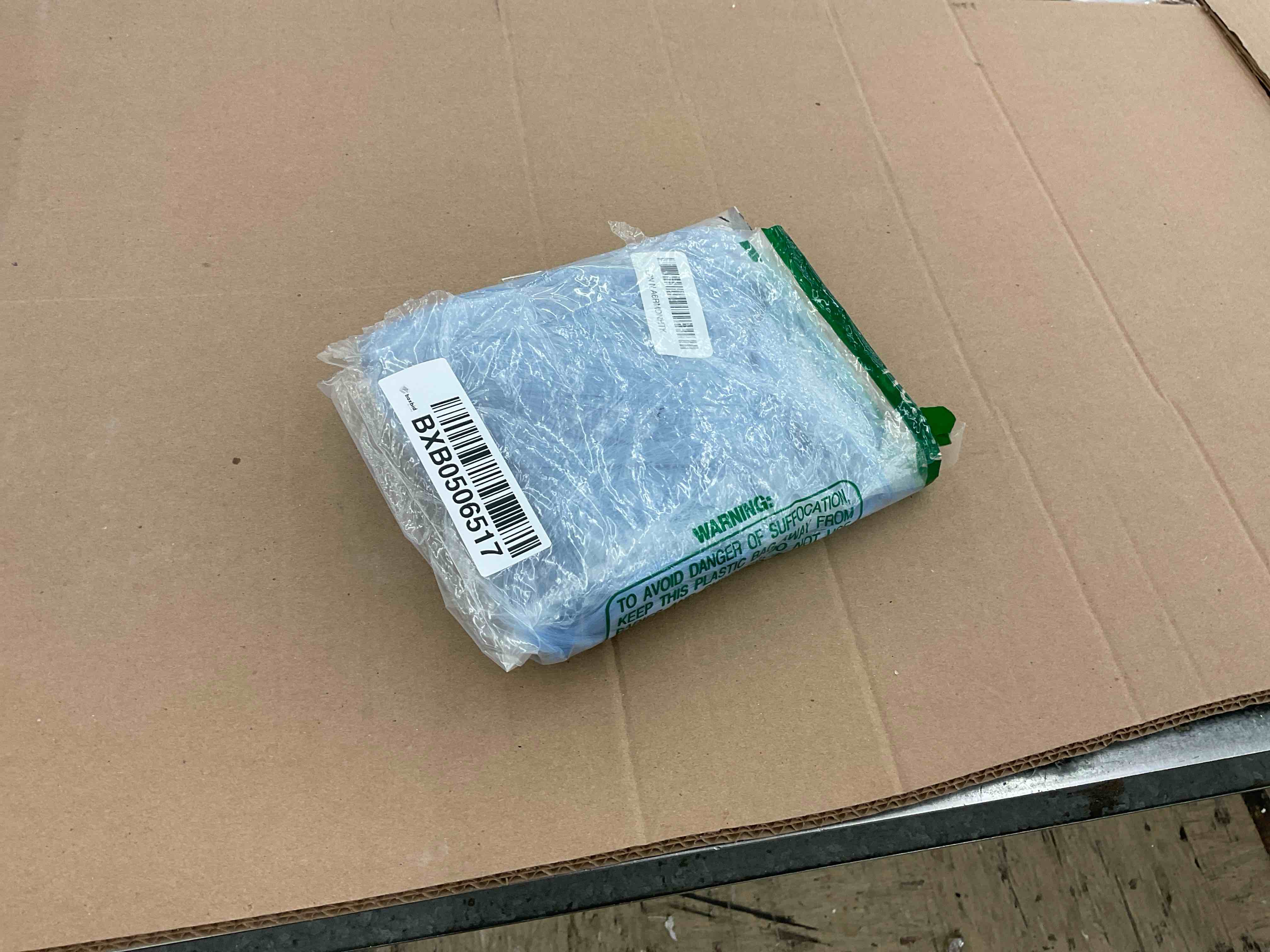 https://s3.amazonaws.com/lotting-images-prod/BoxBids/BXB0506517_1779717230455.jpeg