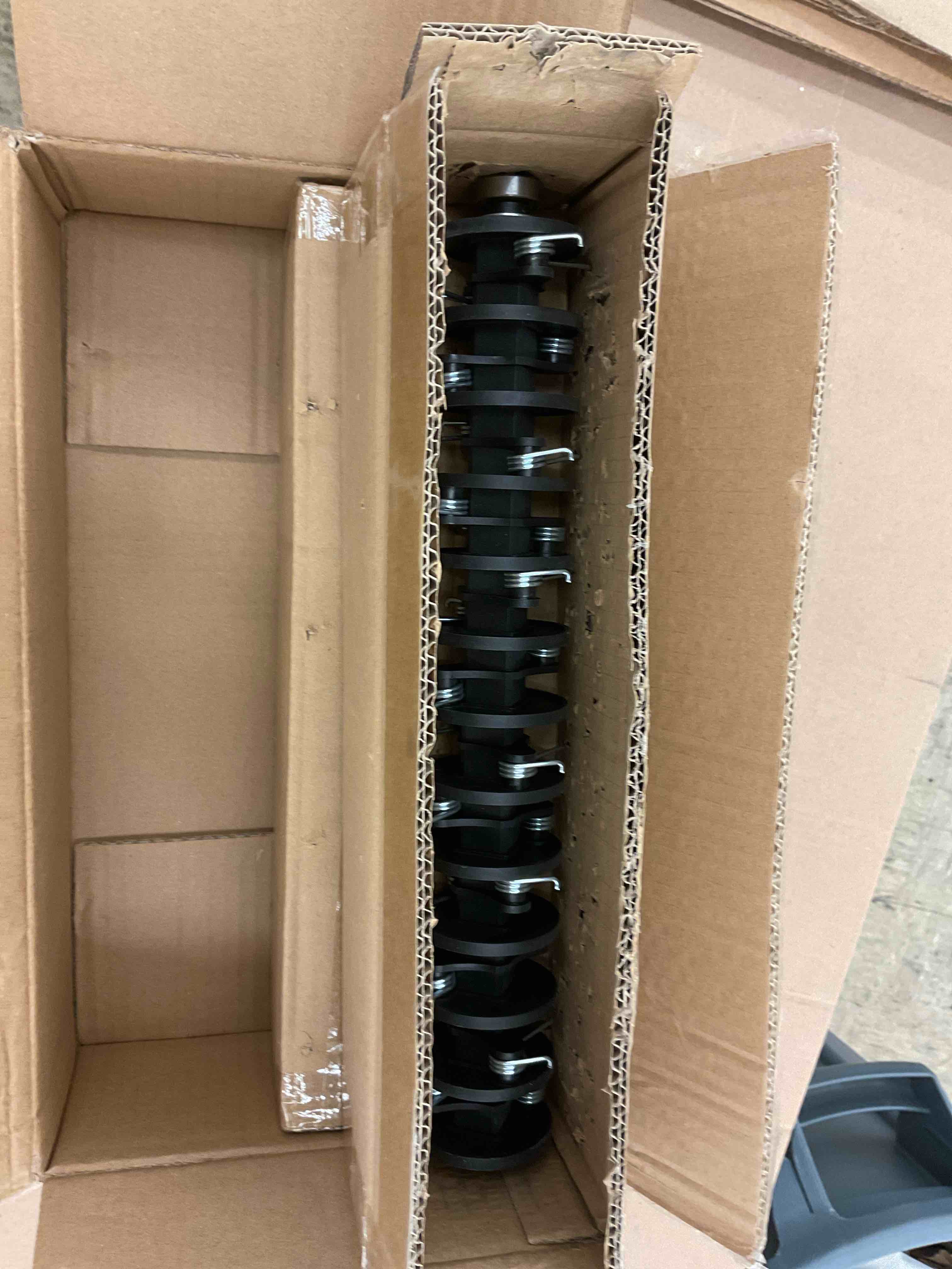 https://s3.amazonaws.com/lotting-images-prod/BoxBids/BXB0506527_1779720807524.jpeg