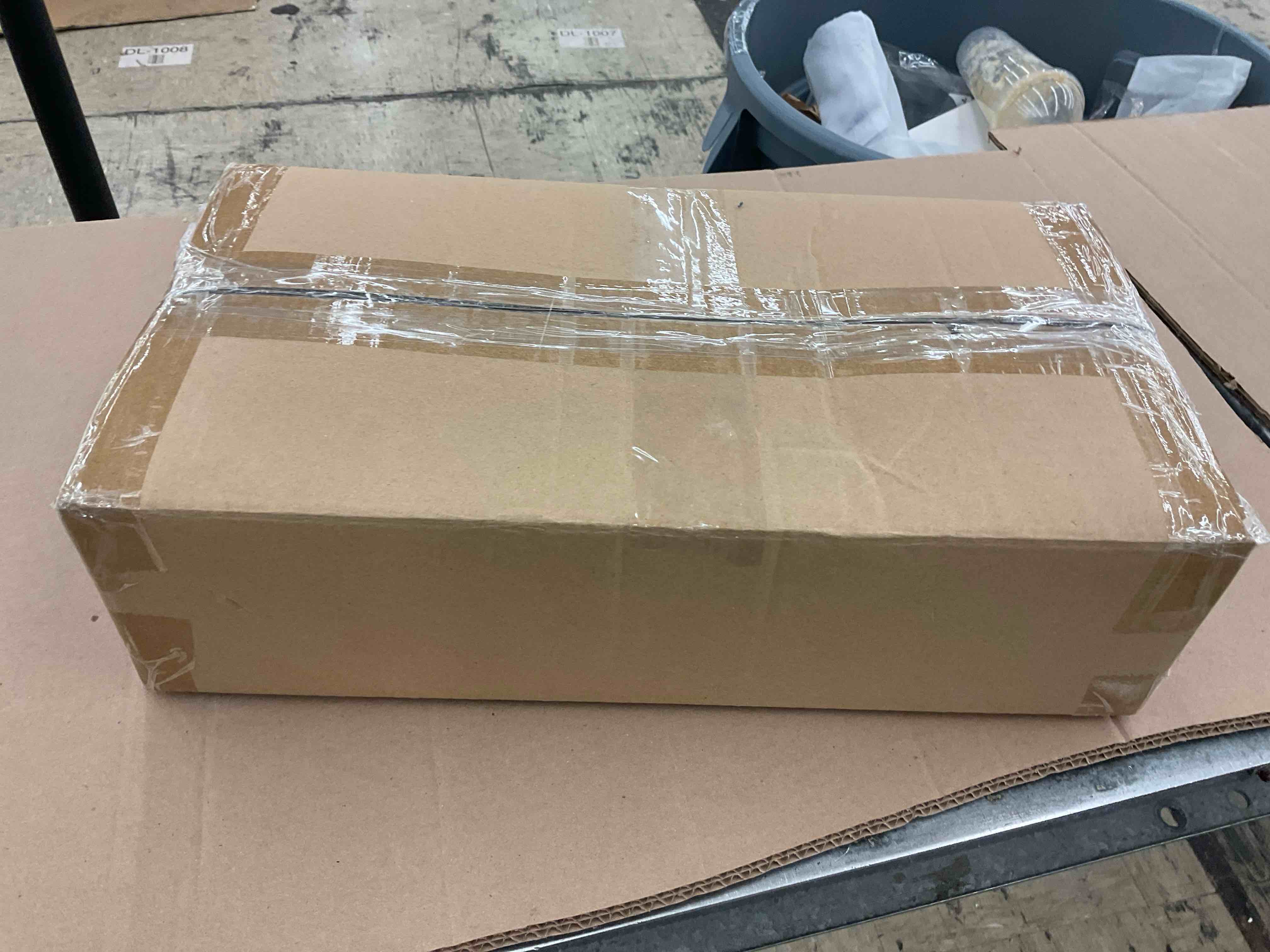 https://s3.amazonaws.com/lotting-images-prod/BoxBids/BXB0506527_1779720827707.jpeg