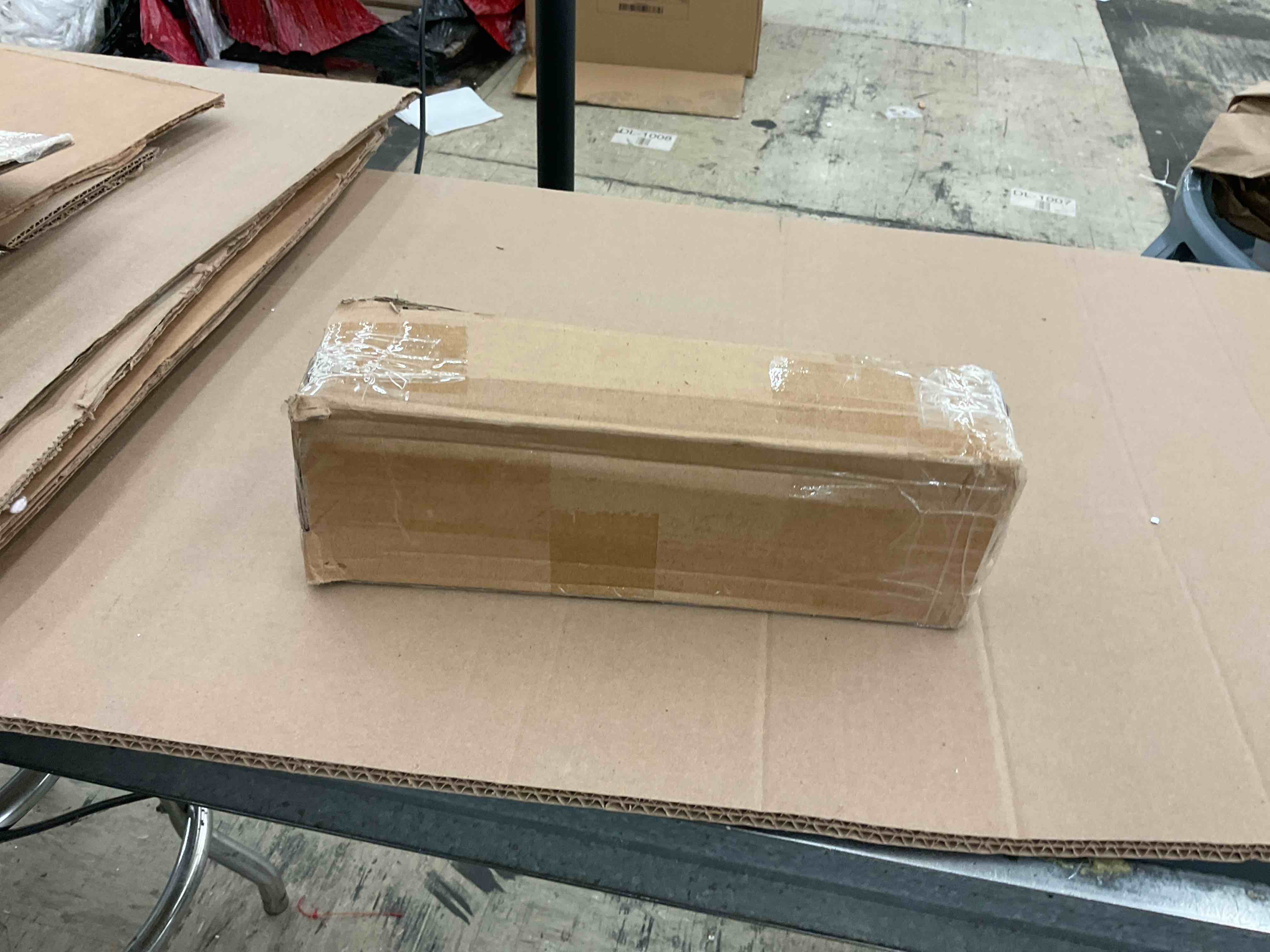 https://s3.amazonaws.com/lotting-images-prod/BoxBids/BXB0506534_1779725558635.jpeg