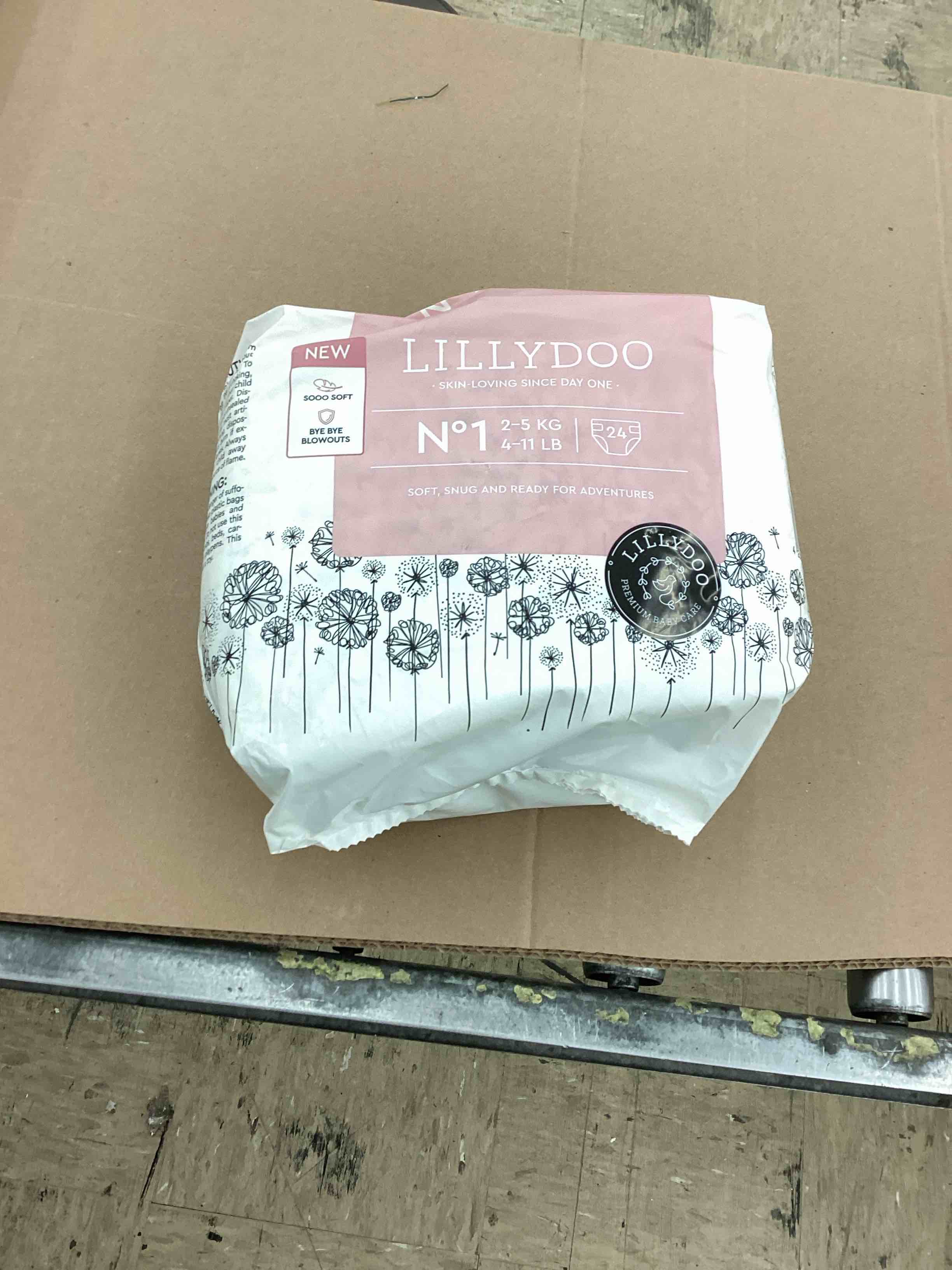 https://s3.amazonaws.com/lotting-images-prod/BoxBids/BXB0506616_1779474490645.jpeg