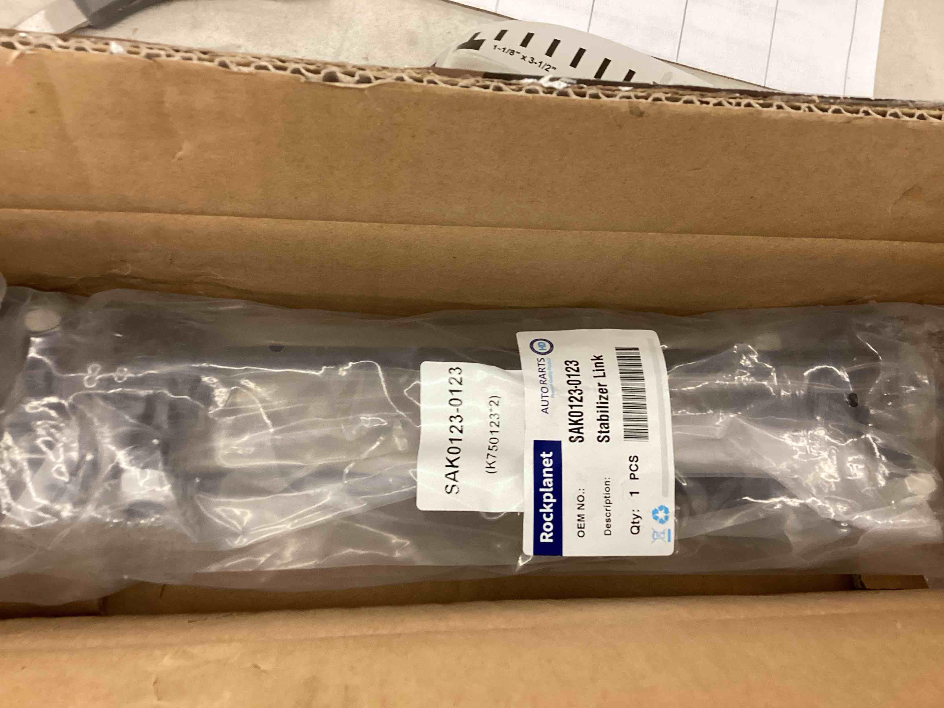 https://s3.amazonaws.com/lotting-images-prod/BoxBids/BXB0506631_1779465269760.jpeg