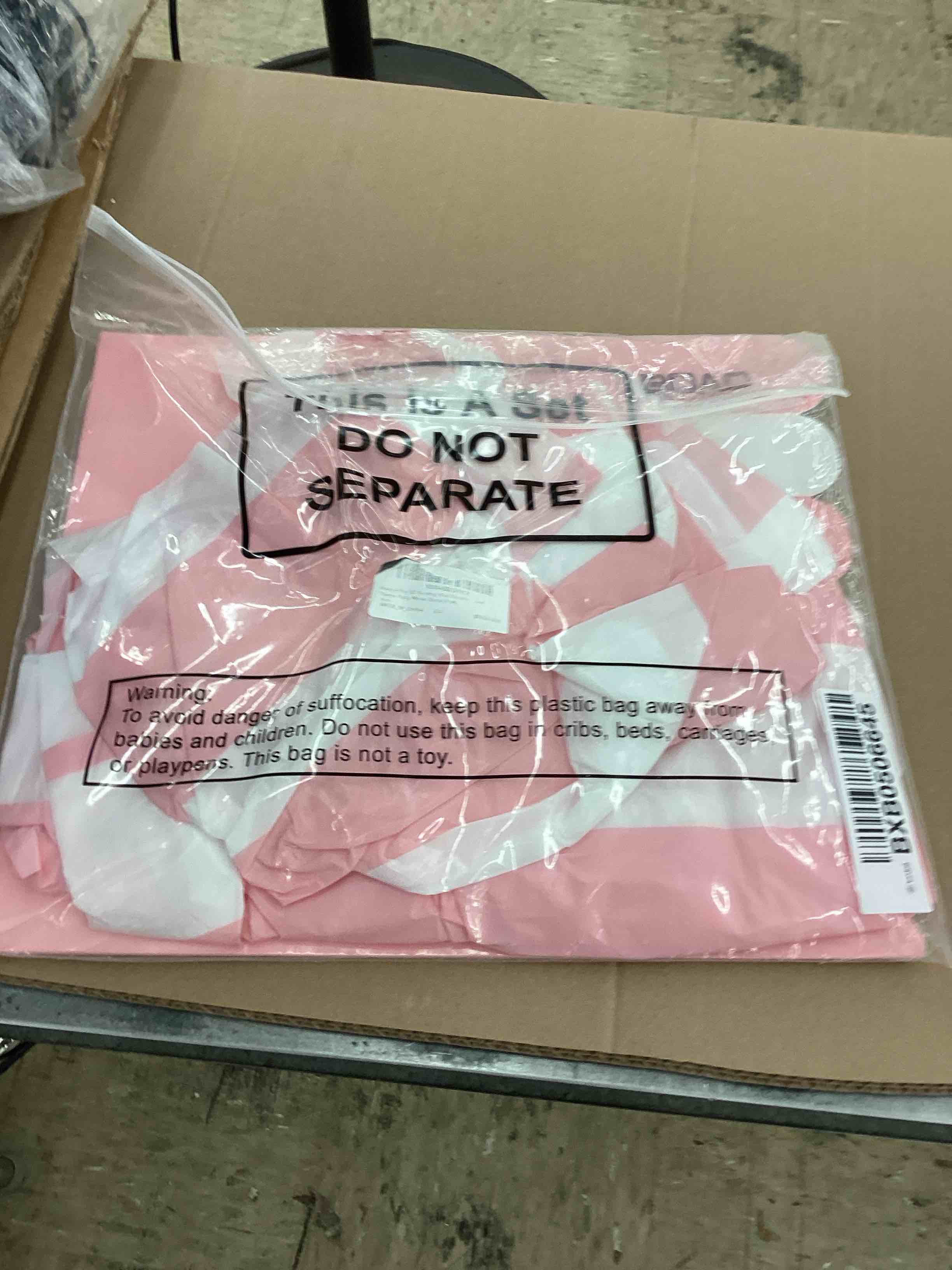 https://s3.amazonaws.com/lotting-images-prod/BoxBids/BXB0506645_1779462336729.jpeg