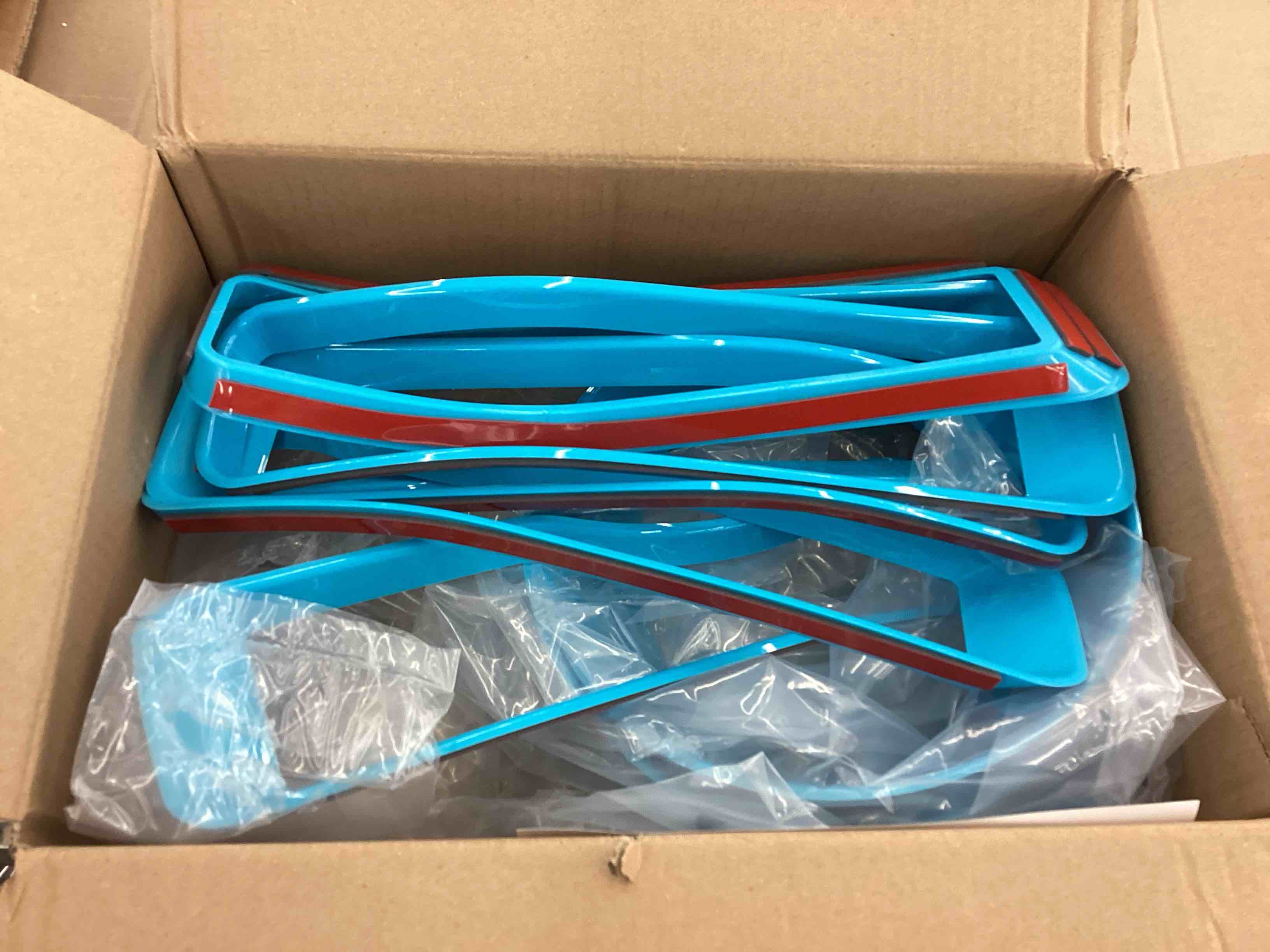 https://s3.amazonaws.com/lotting-images-prod/BoxBids/BXB0506647_1779462003891.jpeg