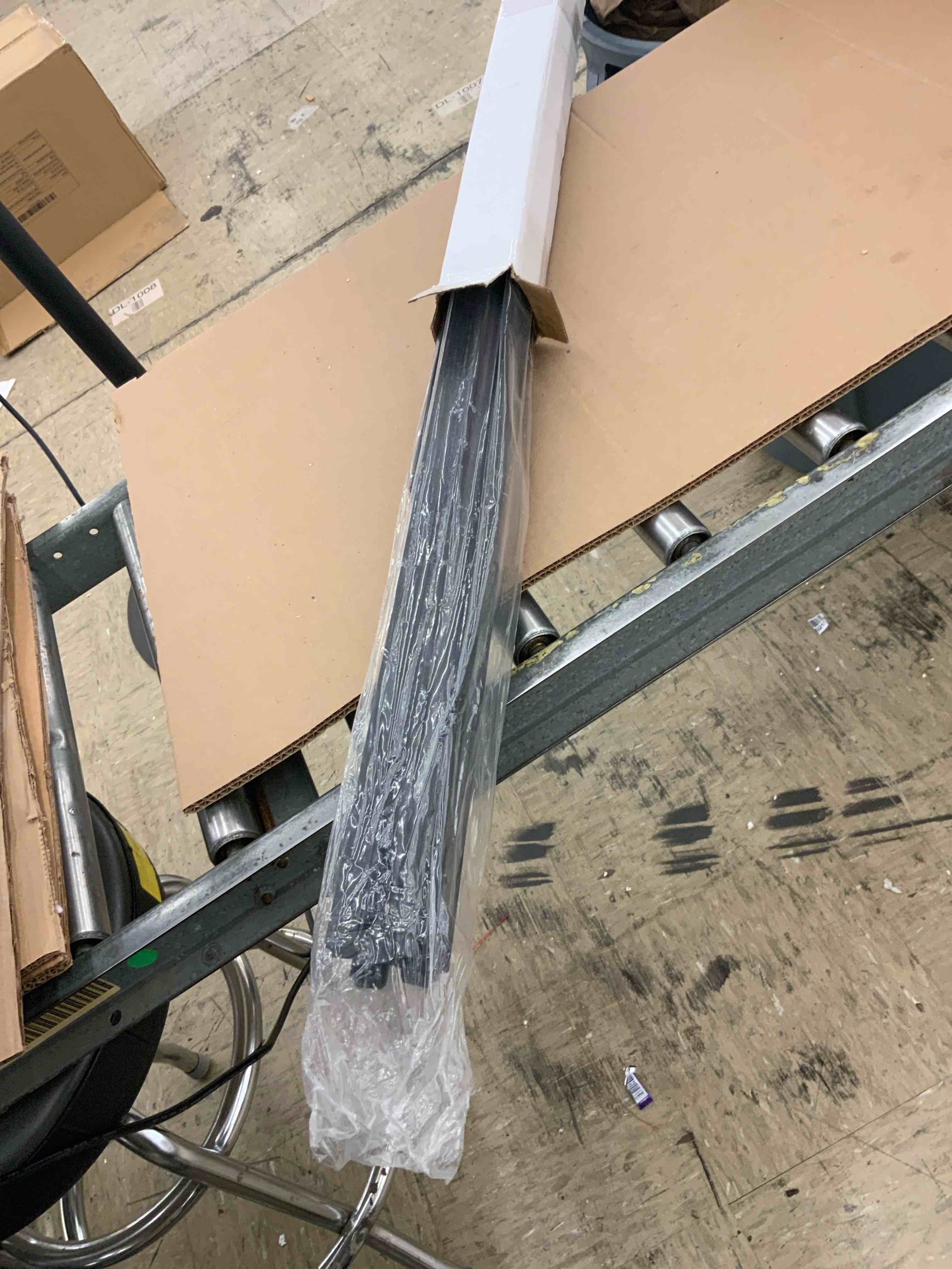 https://s3.amazonaws.com/lotting-images-prod/BoxBids/BXB0506674_1779802108656.jpeg