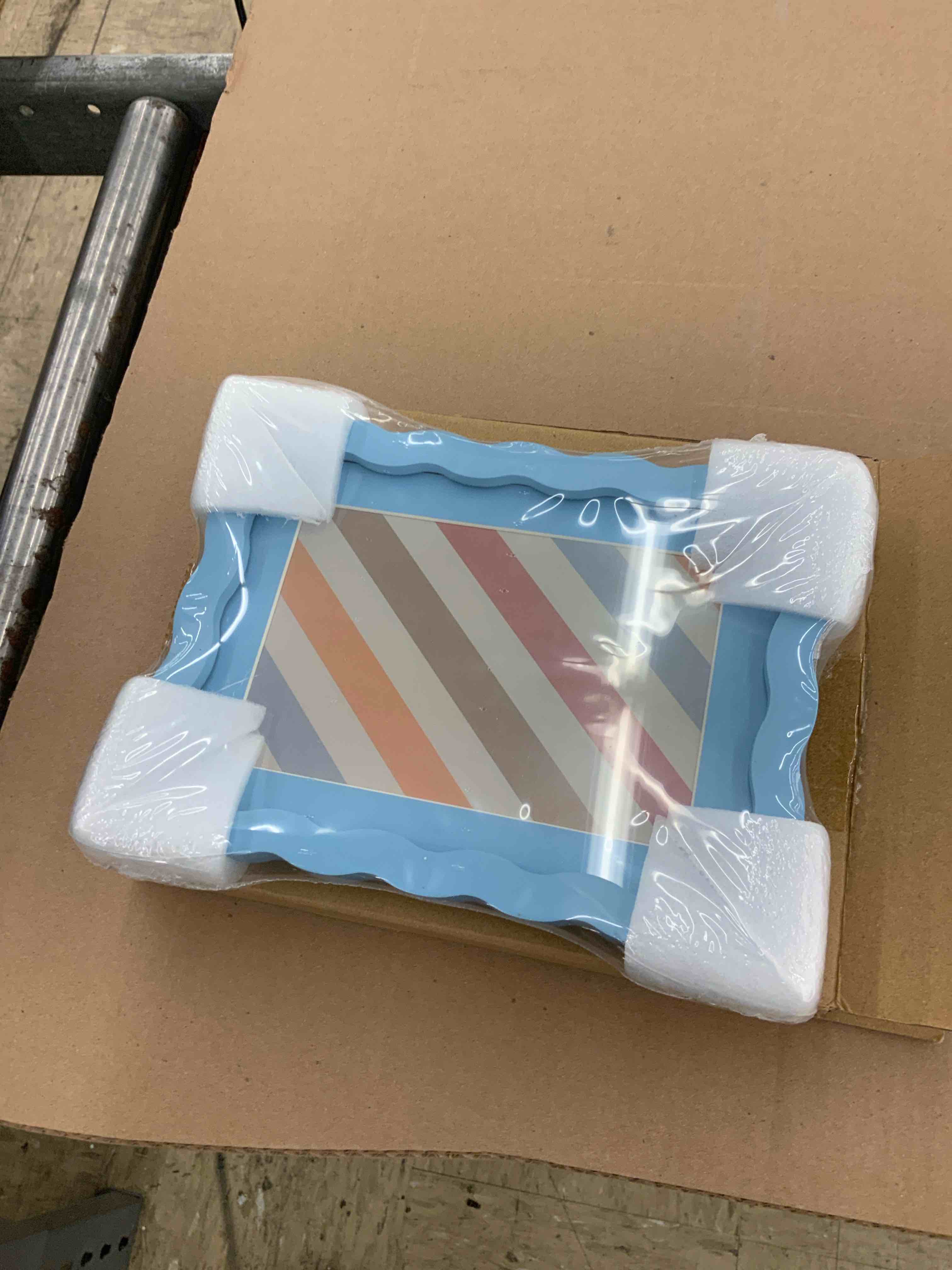 https://s3.amazonaws.com/lotting-images-prod/BoxBids/BXB0506703_1779807681460.jpeg