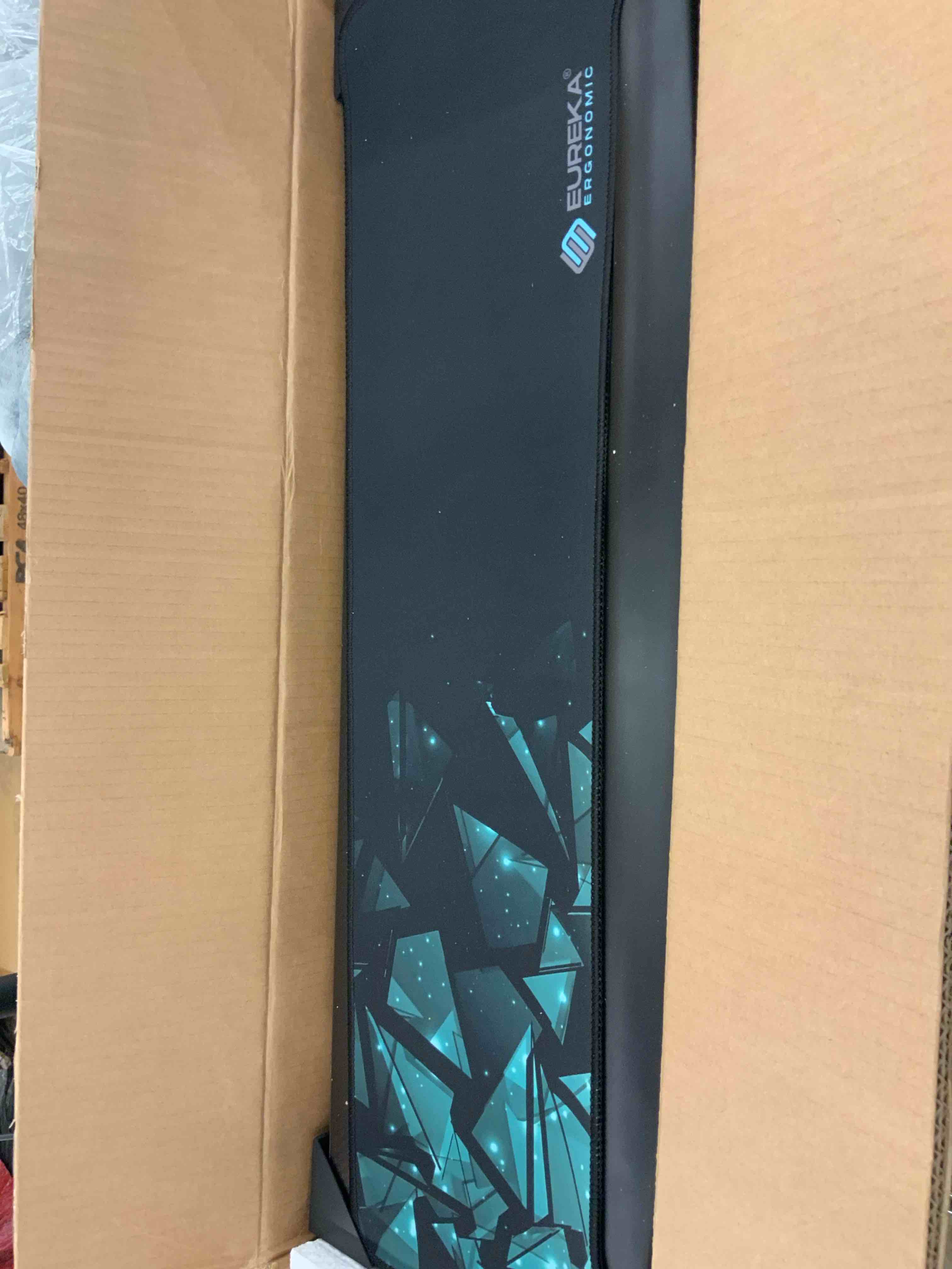 https://s3.amazonaws.com/lotting-images-prod/BoxBids/BXB0506709_1779817321866.jpeg