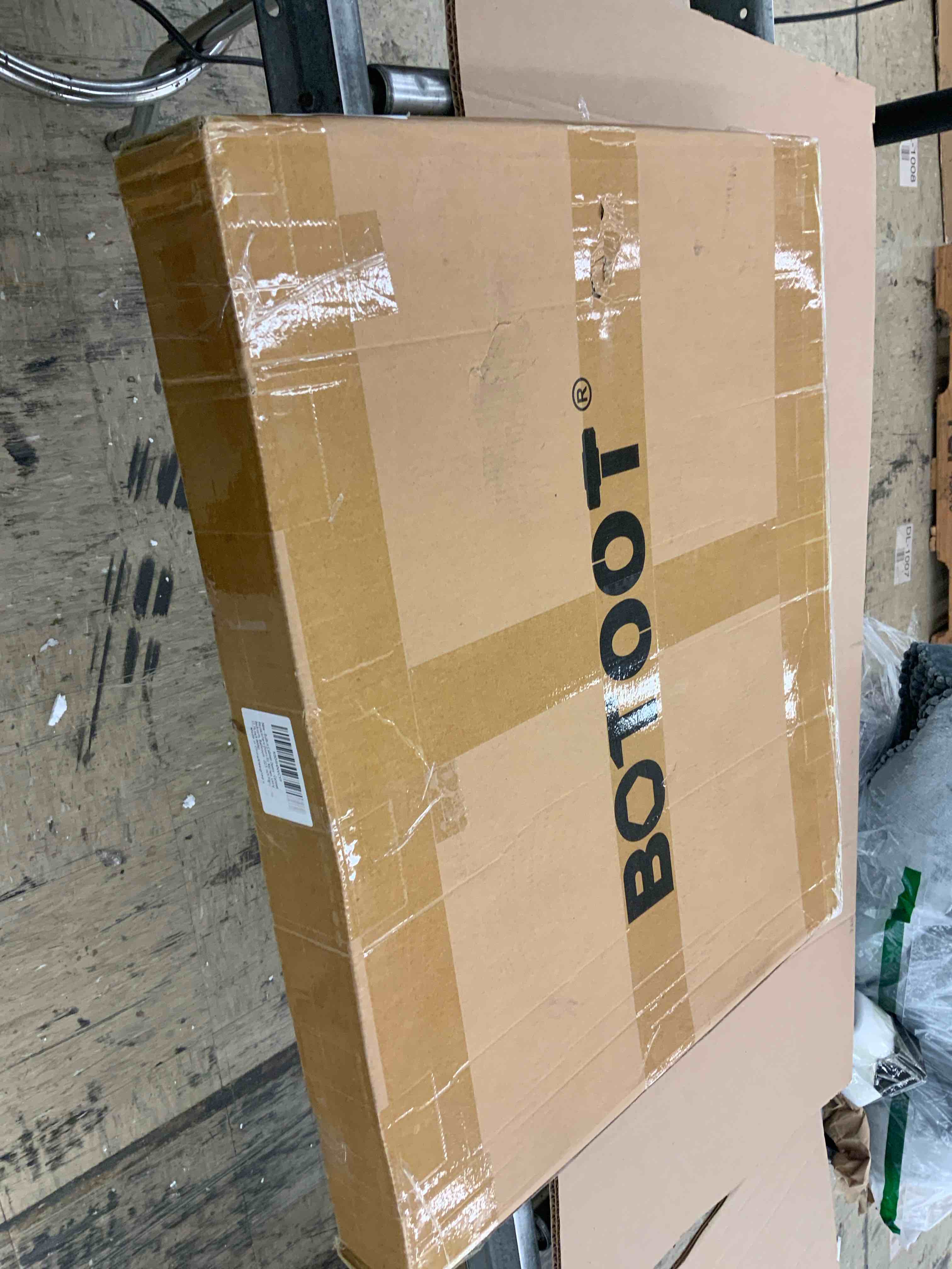 https://s3.amazonaws.com/lotting-images-prod/BoxBids/BXB0506758_1779826174301.jpeg