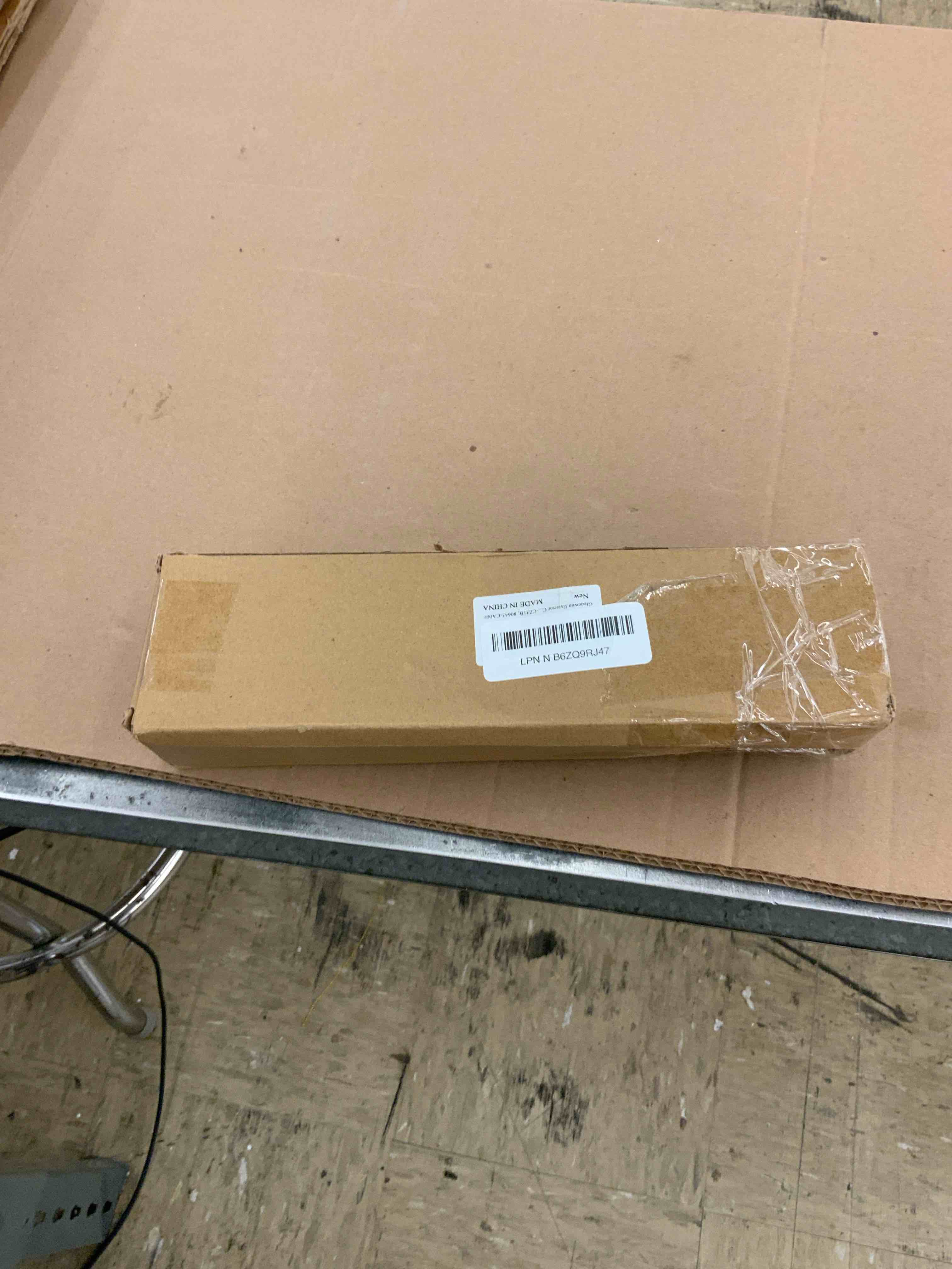 https://s3.amazonaws.com/lotting-images-prod/BoxBids/BXB0506781_1779893685196.jpeg