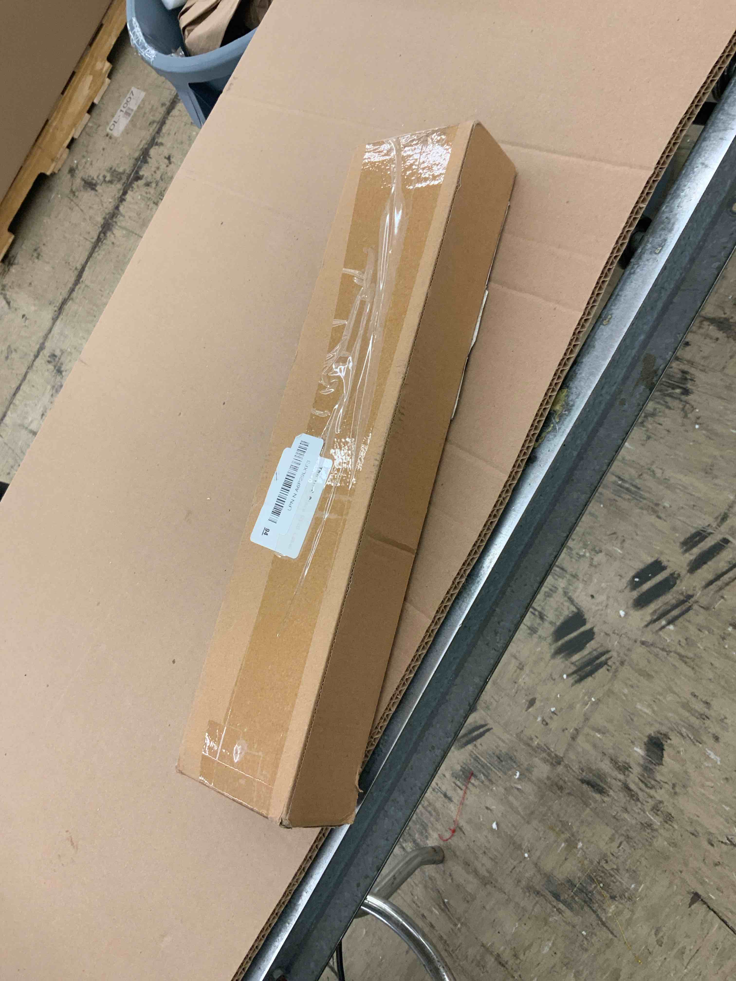 https://s3.amazonaws.com/lotting-images-prod/BoxBids/BXB0506842_1779892107060.jpeg